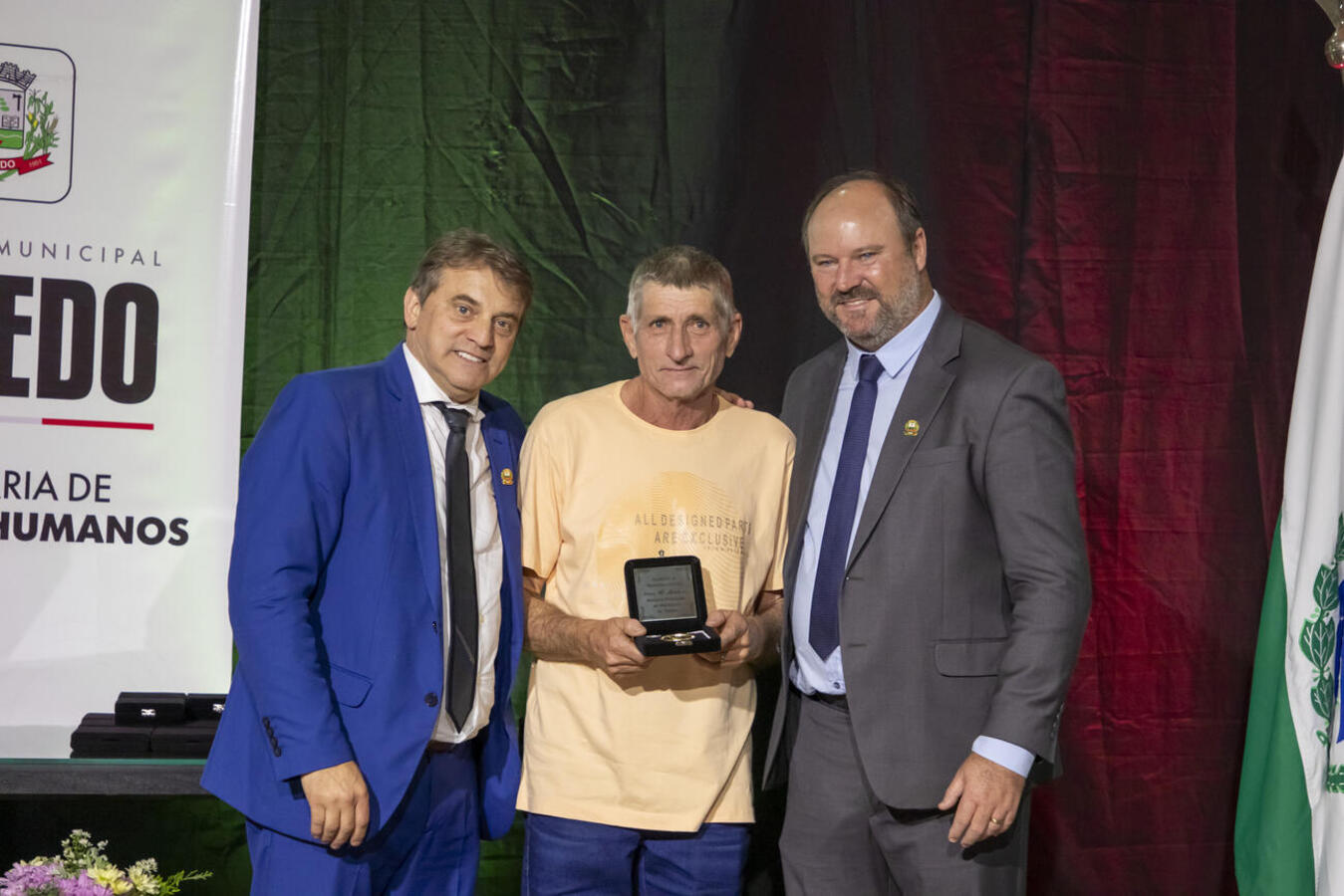 Servidores municipais são homenageados pelo tempo dedicado à população toledana