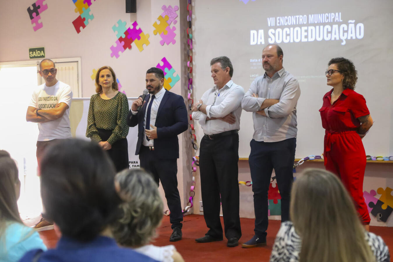 Encontro reuniu aproximadamente 100 pessoas para debater a socioeducação