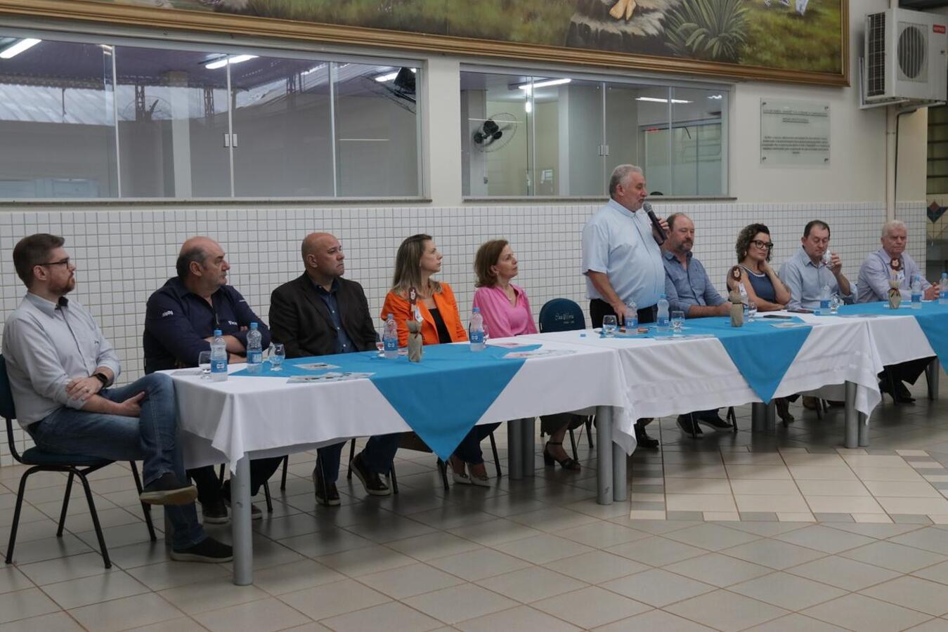 Mobilização, que envolve poder público, entidades que podem ser beneficiadas, cooperativas de crédito e contadores, iniciou-se em ato na manhã desta terça (17)