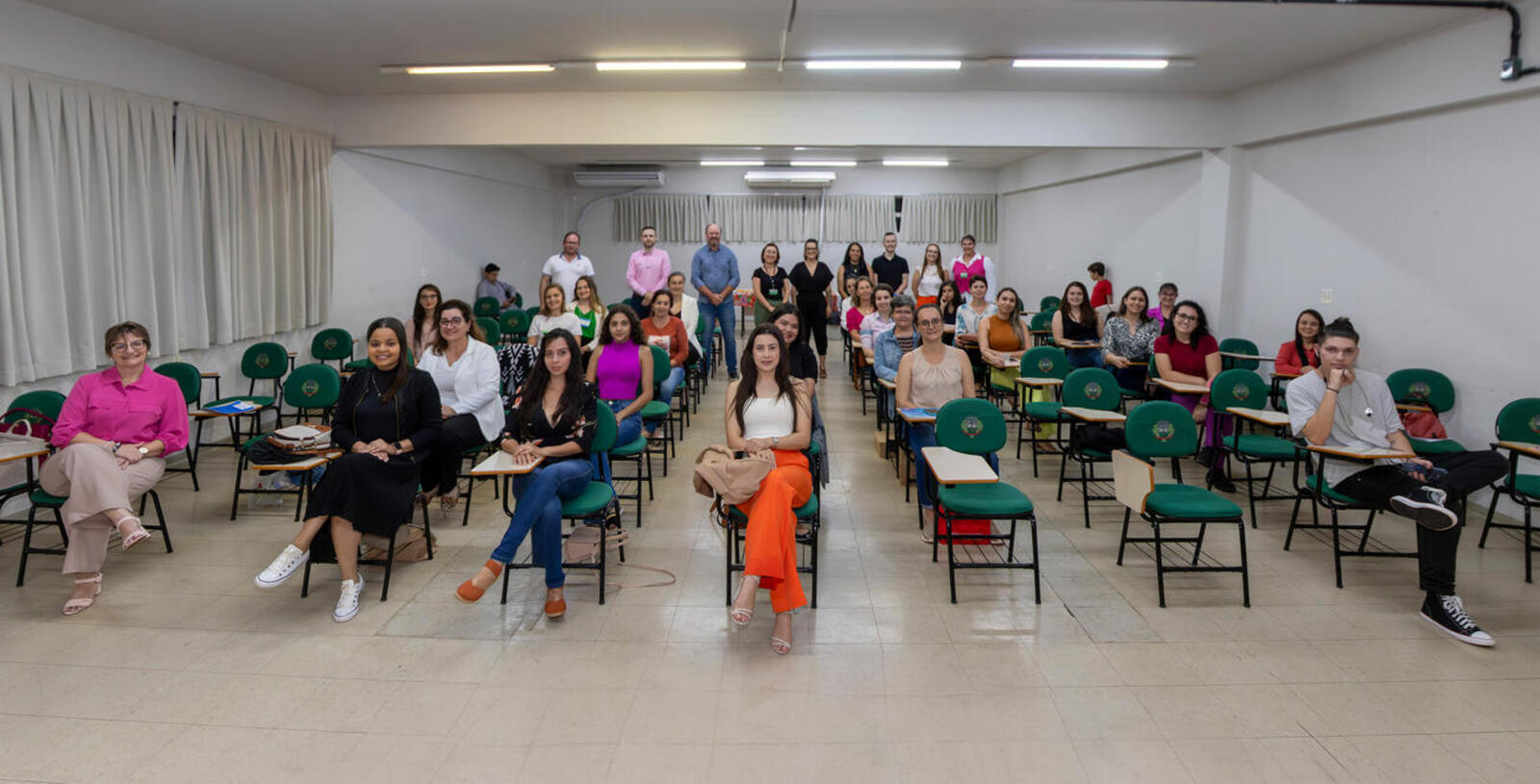 Iniciativa de SMDH, AgroDesenvolvimento e Sebrae/PR teve, em 2023, a adesão de 43 pessoas; encerramento ocorreu na noite desta terça (17), na Escola de Governo