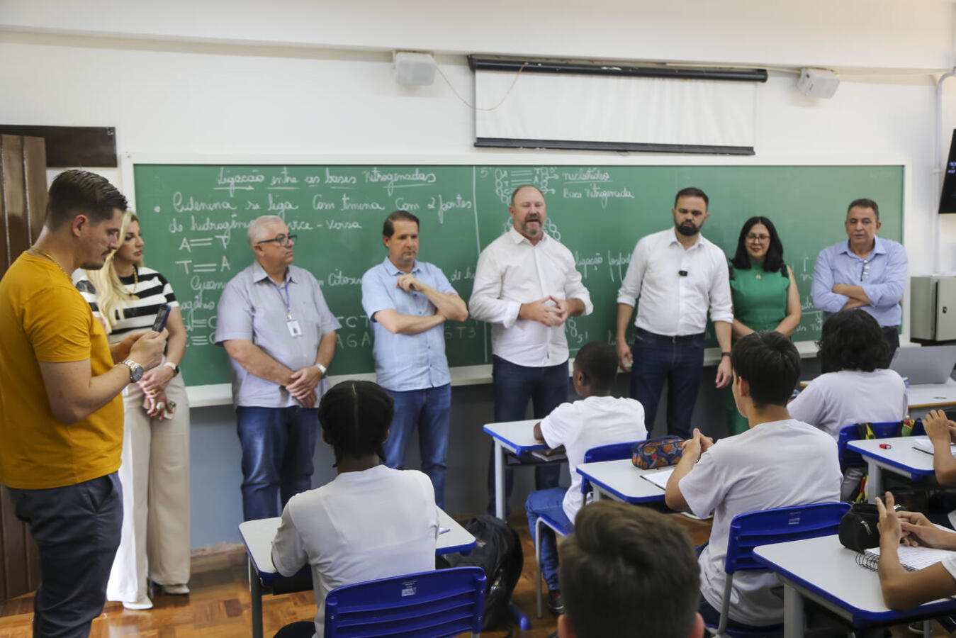 Executivo municipal recepciona secretário estadual de Educação do Paraná