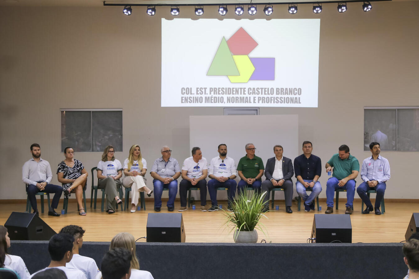 Executivo municipal recepciona secretário estadual de Educação do Paraná