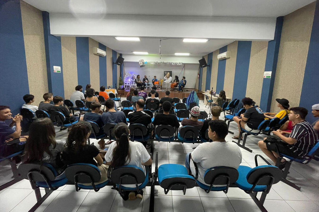 Data foi lembrada na última segunda-feira (20), mas Centro da Juventude Mariana Luiza Von Borstel tem realizado ações relacionadas ao assunto durante todo o mês