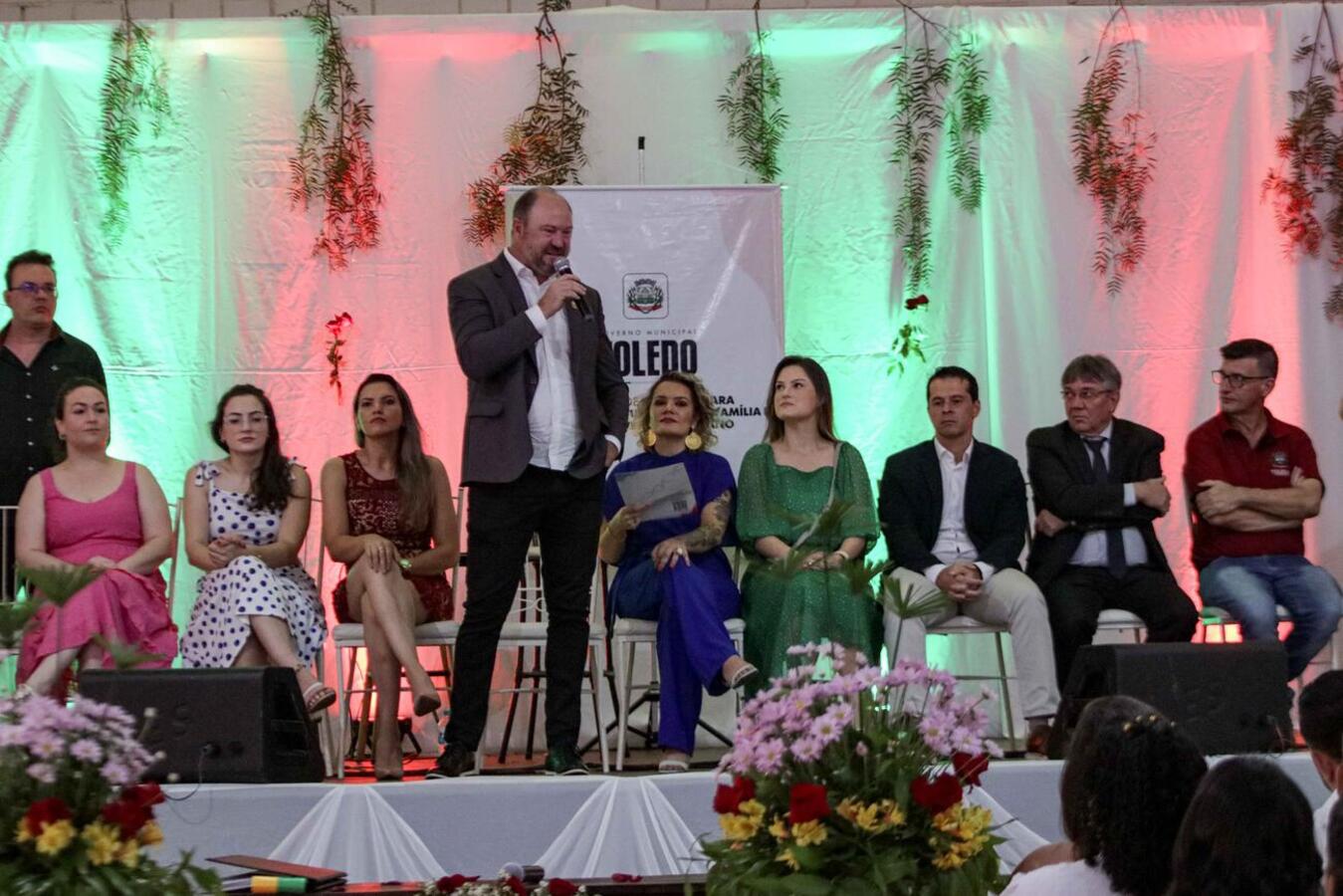 Casamento Coletivo Cidadão oficializou a união de 70 casais toledanos