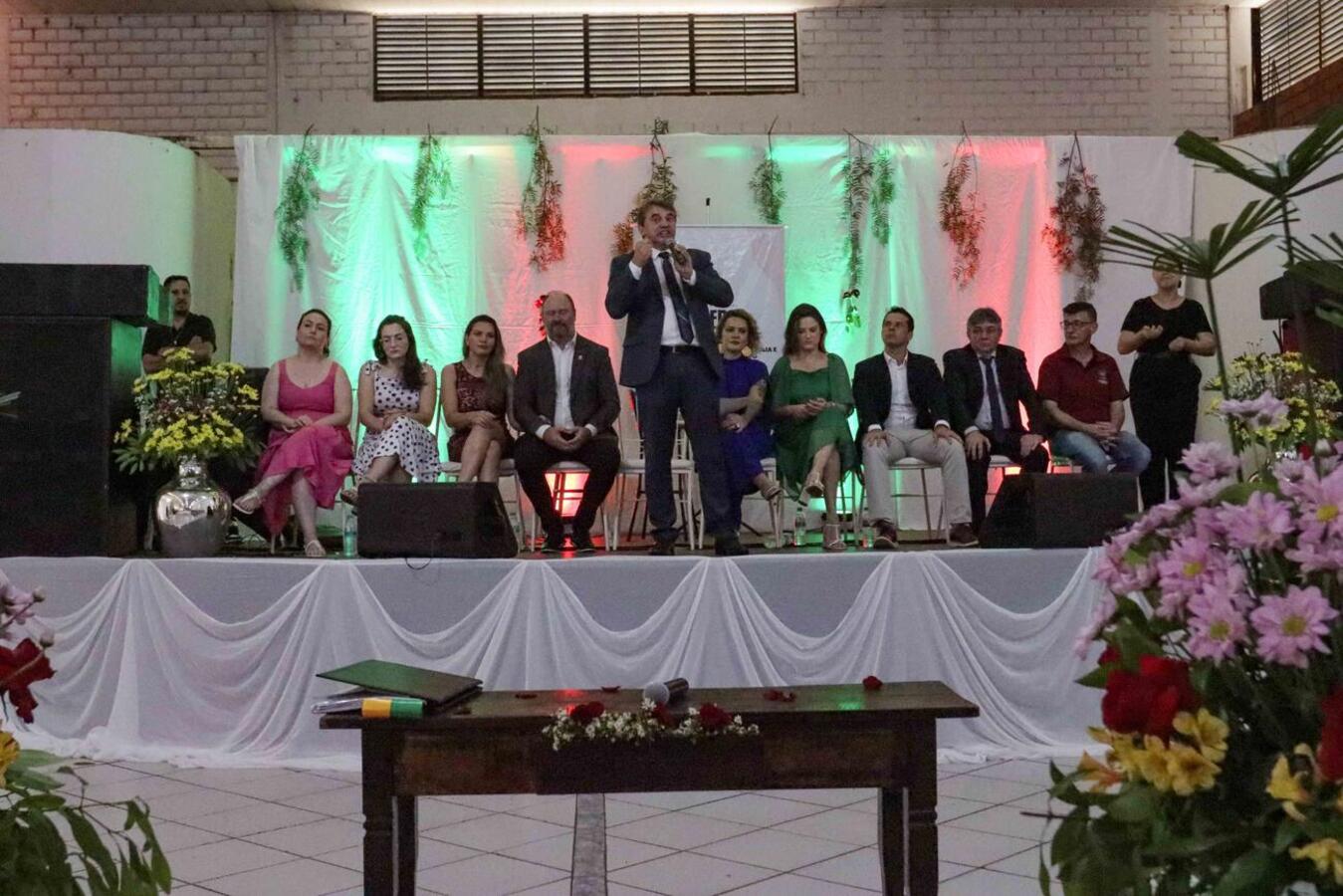 Casamento Coletivo Cidadão oficializou a união de 70 casais toledanos