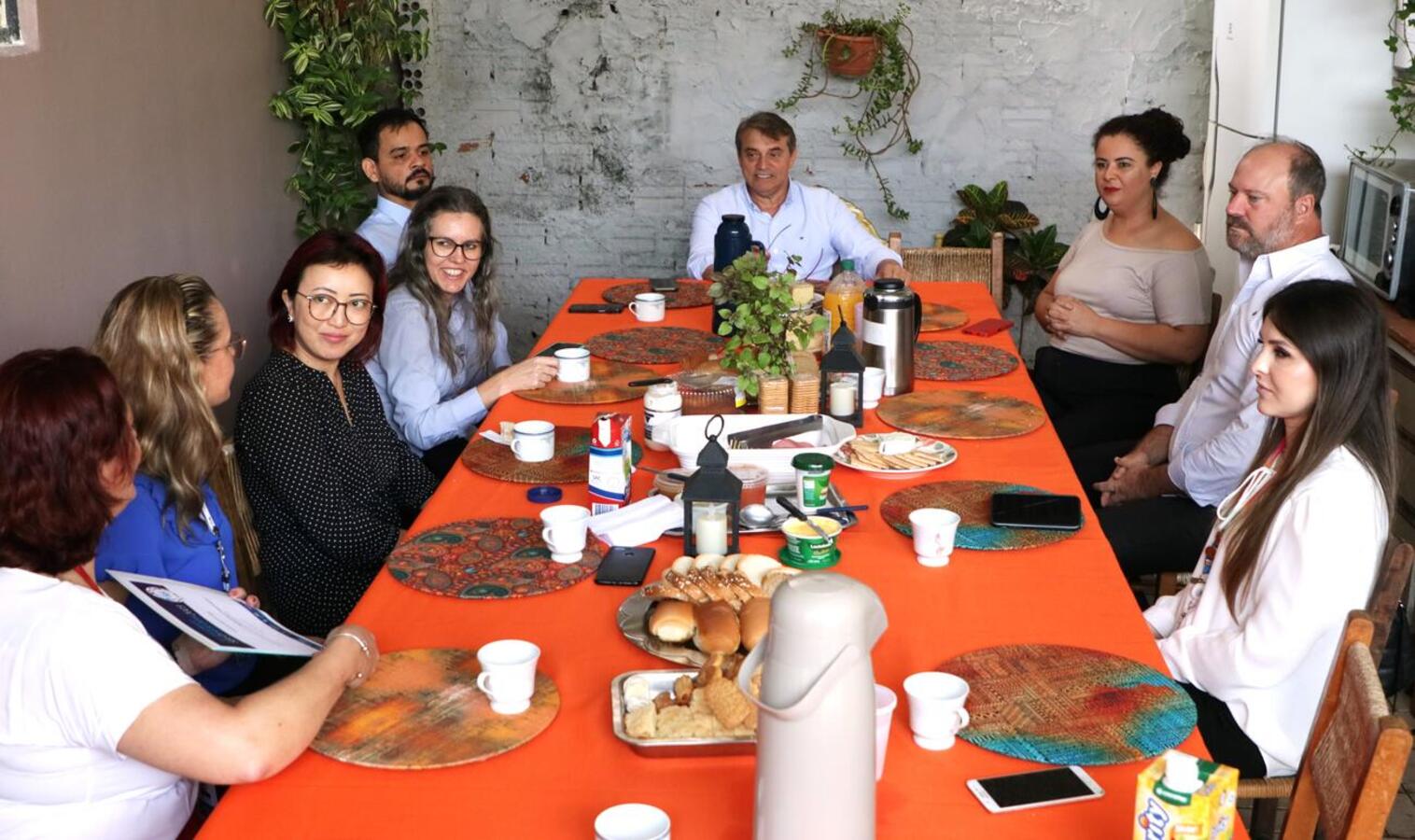 Um café da manhã foi servido na sede da instituição para reconhecer o envolvimento dos parceiros na conquista do Selo Sesi ODS 