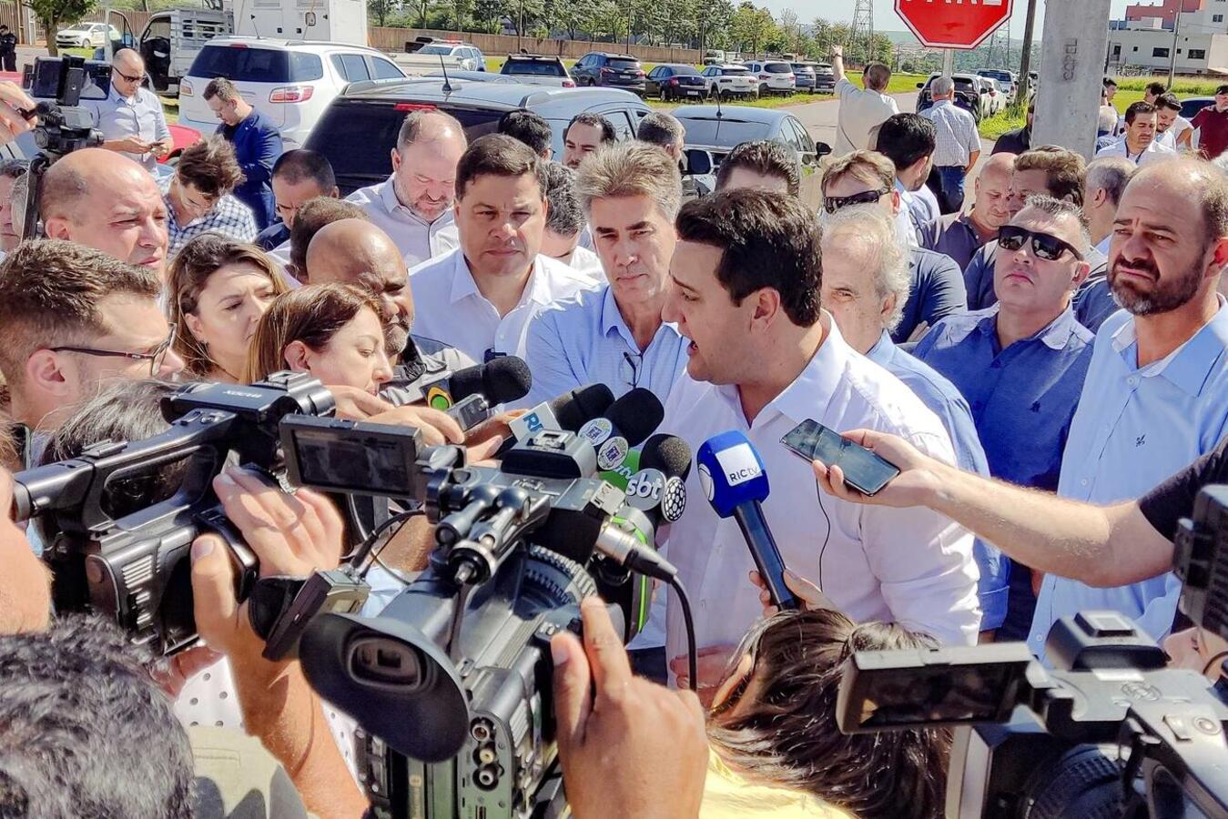 Vice-prefeito de Toledo participou da entrega de obras estaduais em Cascavel