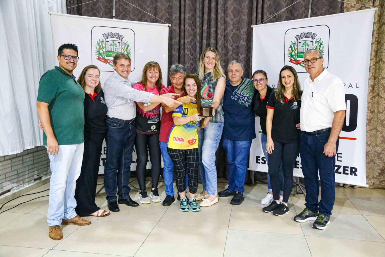 Cerimônia premia campeões dos Jogos Abertos de Toledo