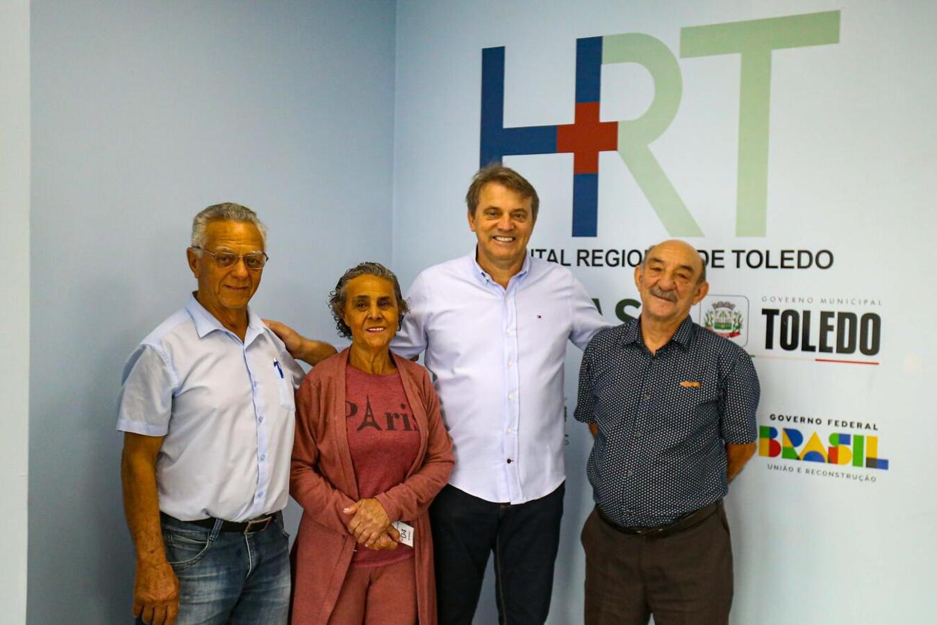Noemia Souza Alves com acompanhante, prefeito Beto Lunitti e José Samuel Nogueira