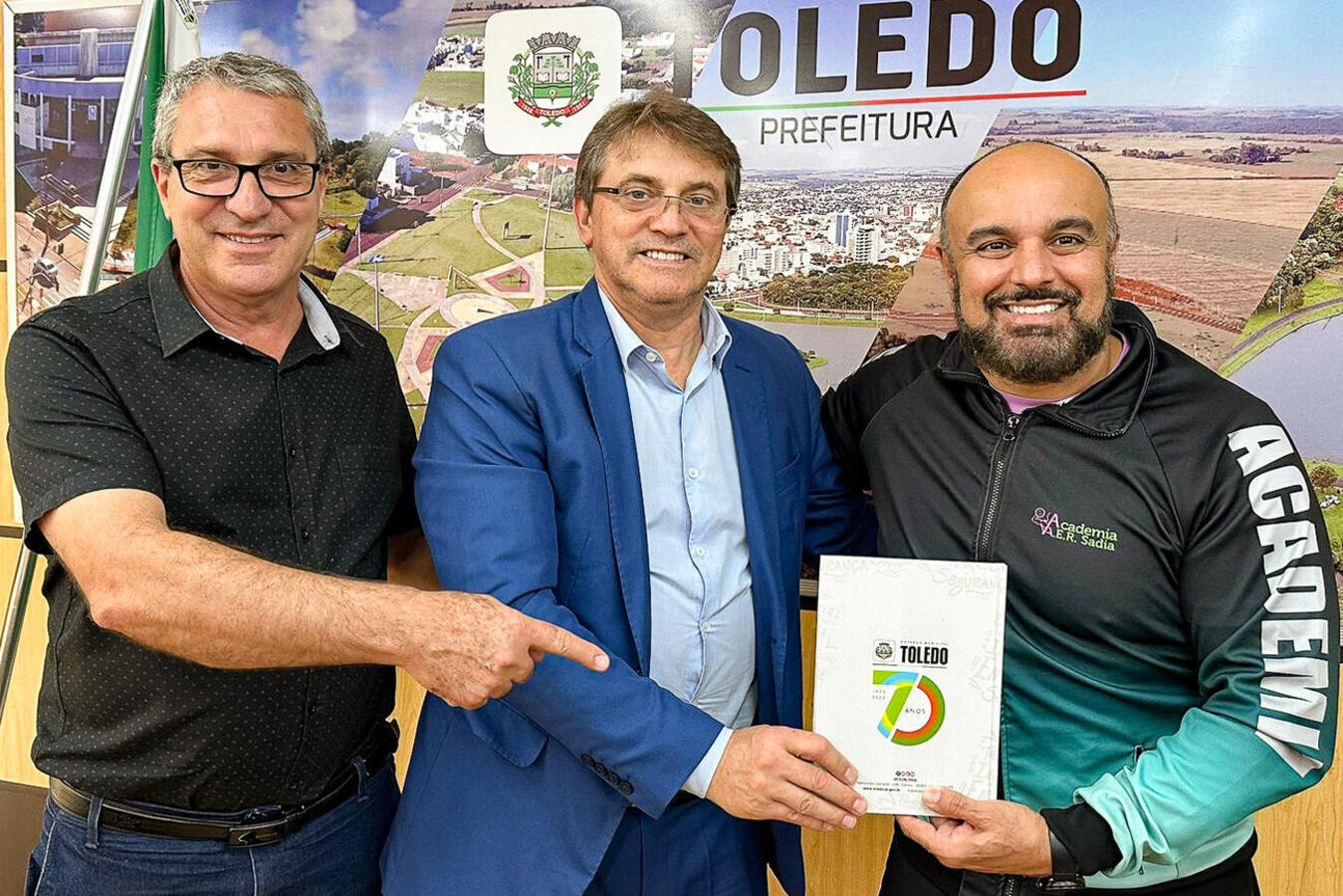 Bronze no Parapan, Breno Johann é recebido pelo prefeito toledano