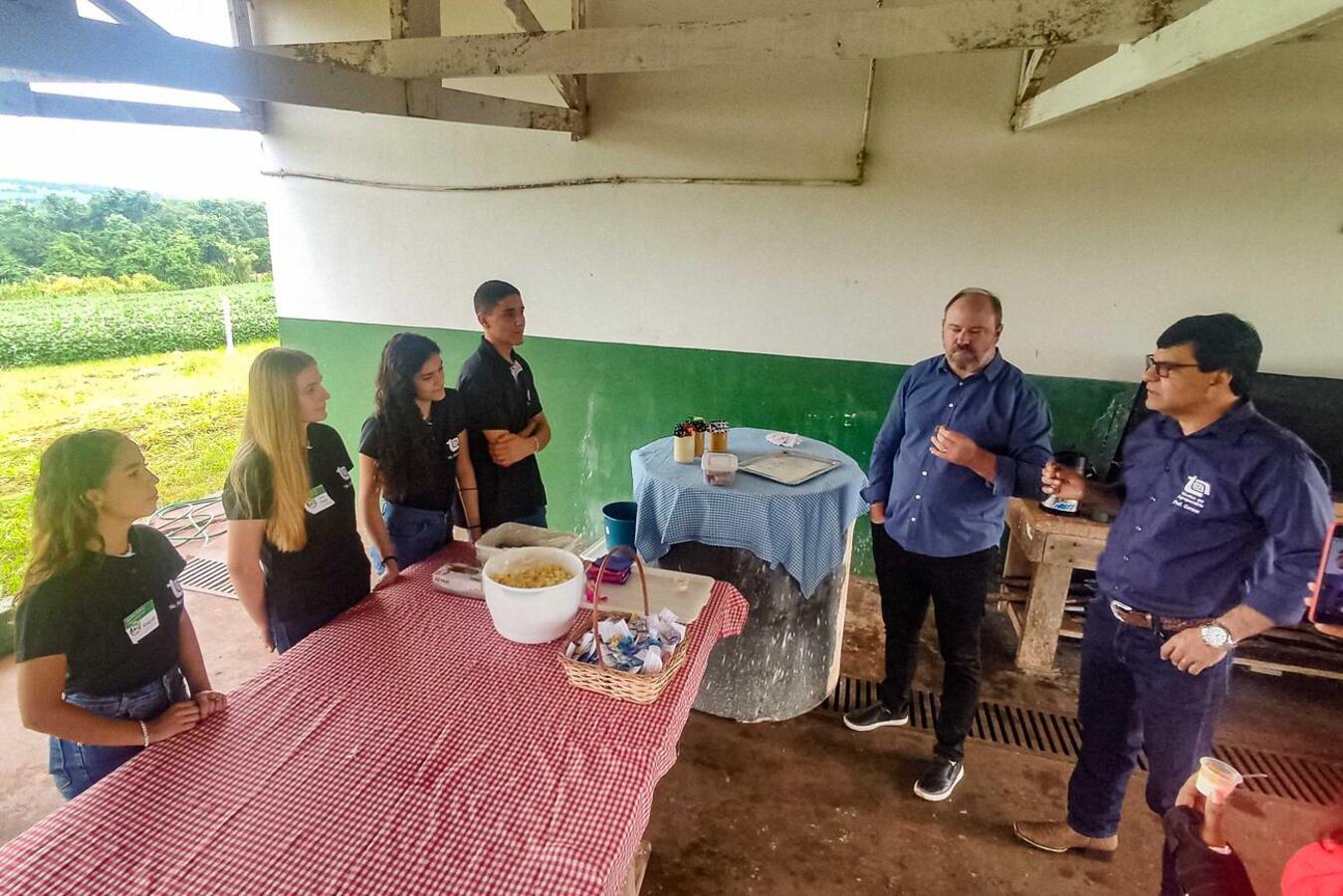 Executivo Municipal prestigia Mostra Técnica Agropecuária do CAET