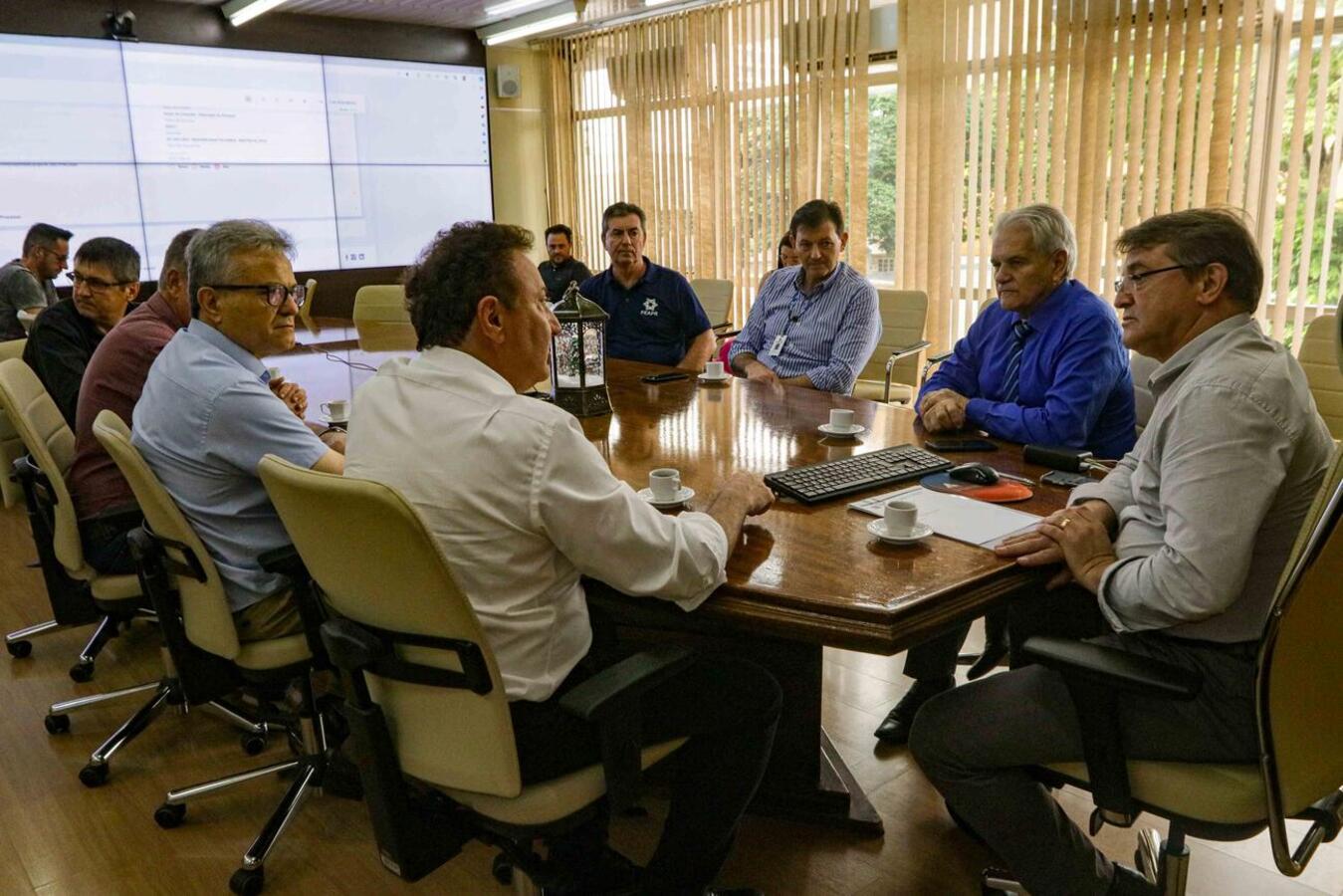 Presidente eleito do Crea-PR participa de encontro com o prefeito toledano