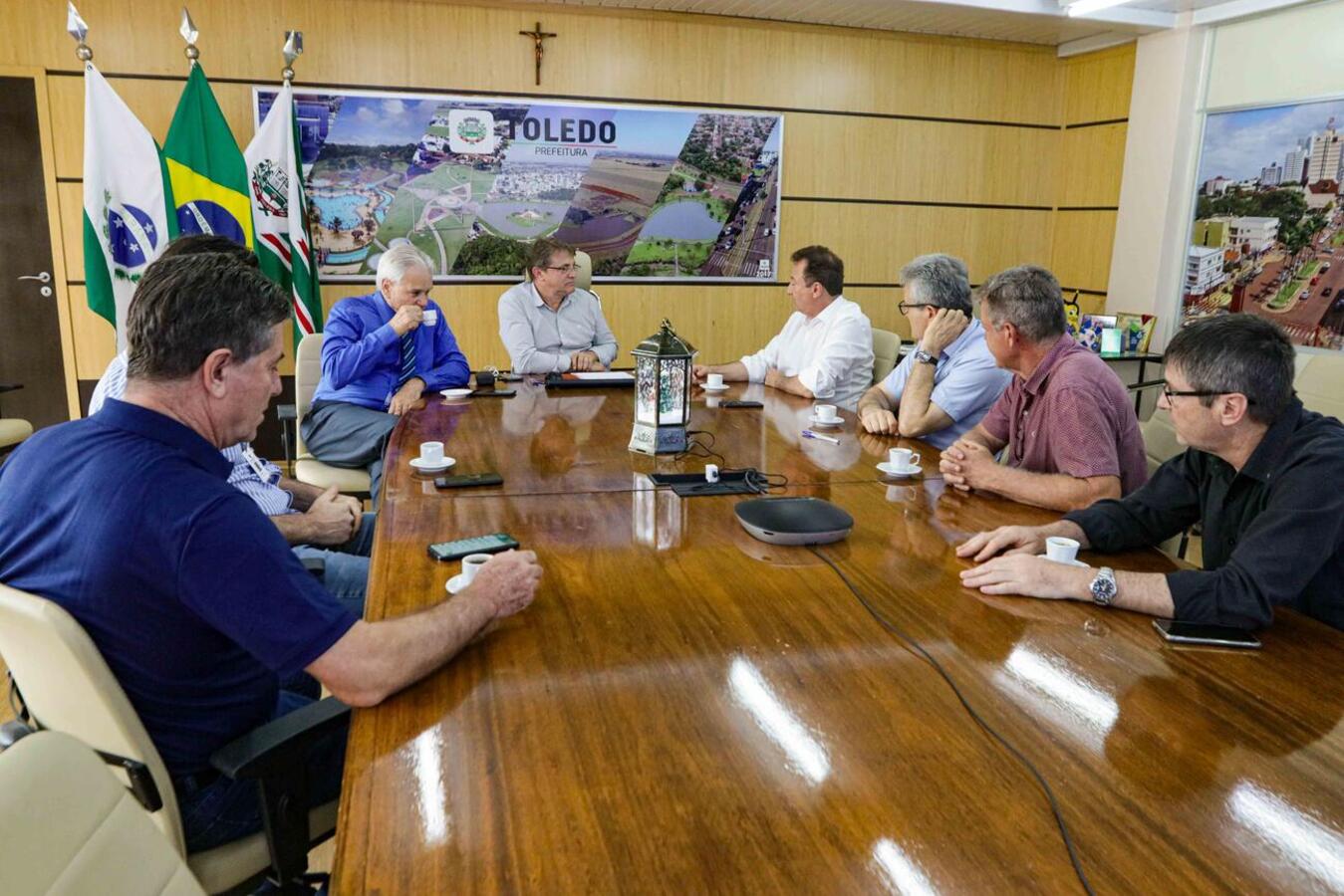 Presidente eleito do Crea-PR participa de encontro com o prefeito toledano
