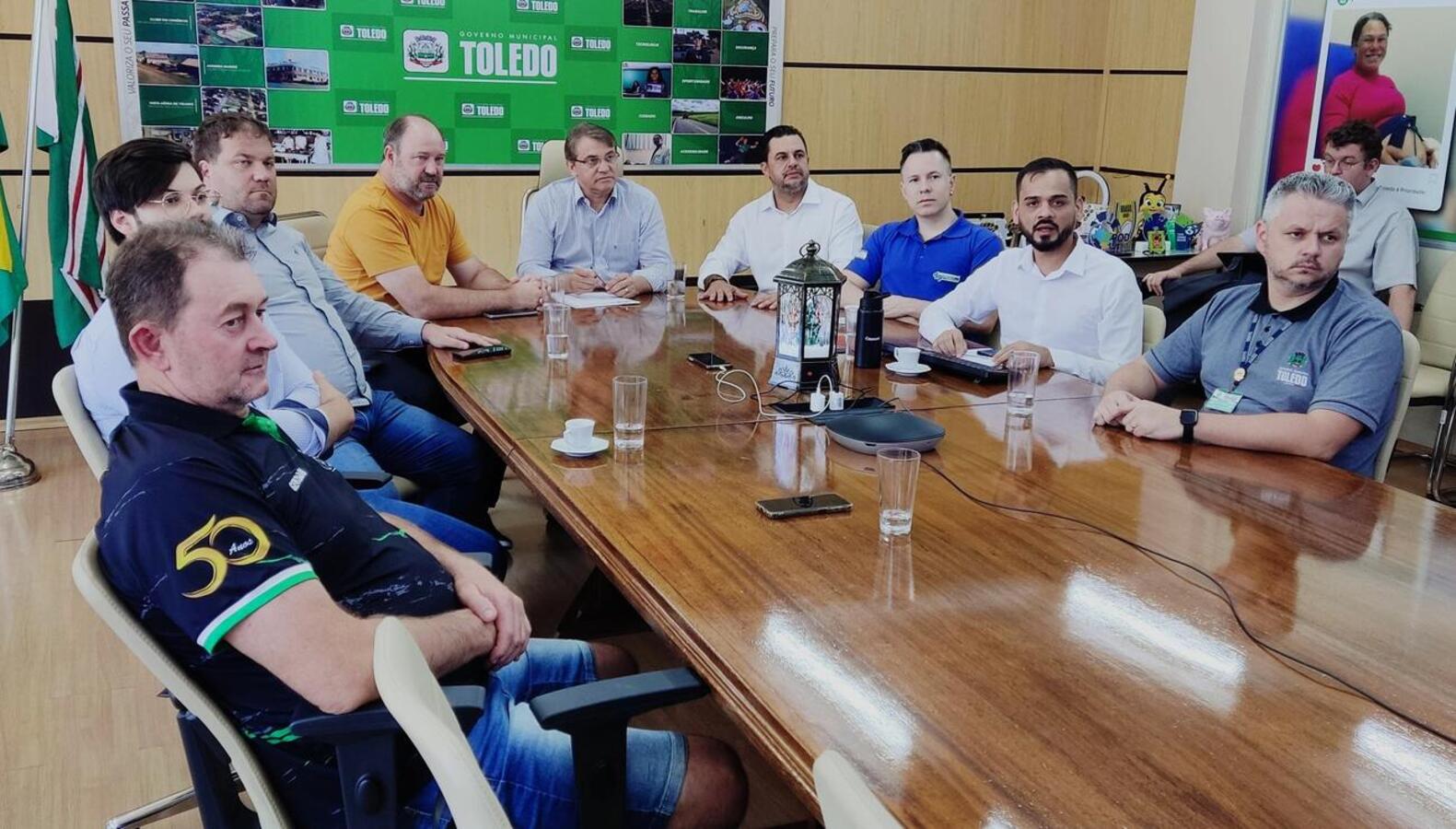 Encontro na tarde desta quarta (27) na Sala de Reuniões do Gabinete do Prefeito trouxe indicadores sobre perfil dos empregos e dados da Agência do Trabalhador de Toledo