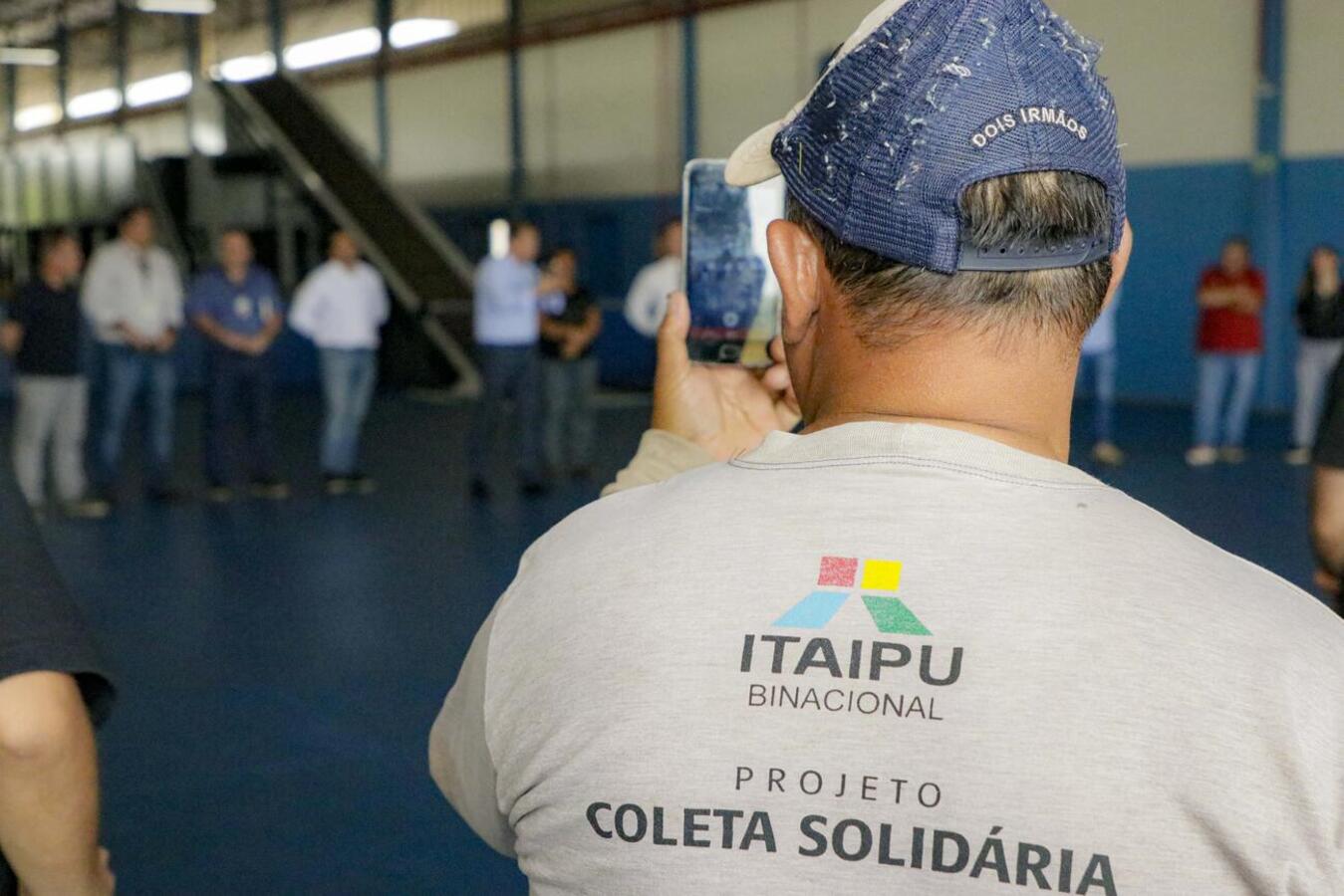 Aproximadamente R$2,8 milhões foram investidos na nova Unidade de Valoração de Resíduos (UVR). Recursos da Itaipu e Secretaria Municipal de Meio Ambiente