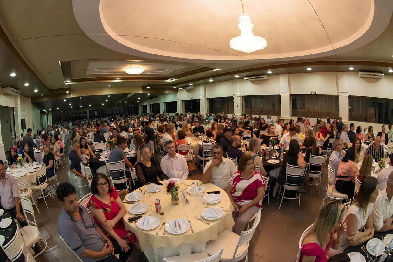 Reconhecimento à qualidade dos serviços prestados pela categoria à população foi o objetivo central das ações da Secretaria de Recursos Humanos no ano passado