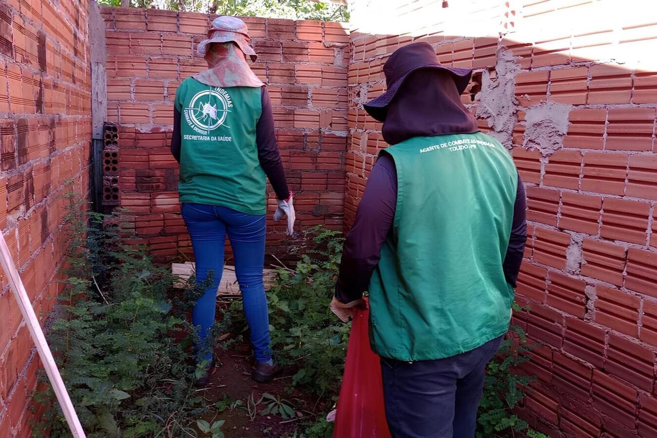 Ação itinerante realizada entre quinta e sexta-feira (25 e 26) da semana passada teve o objetivo de eliminar objetos que podem servir de criadouros para o Aedes aegypti