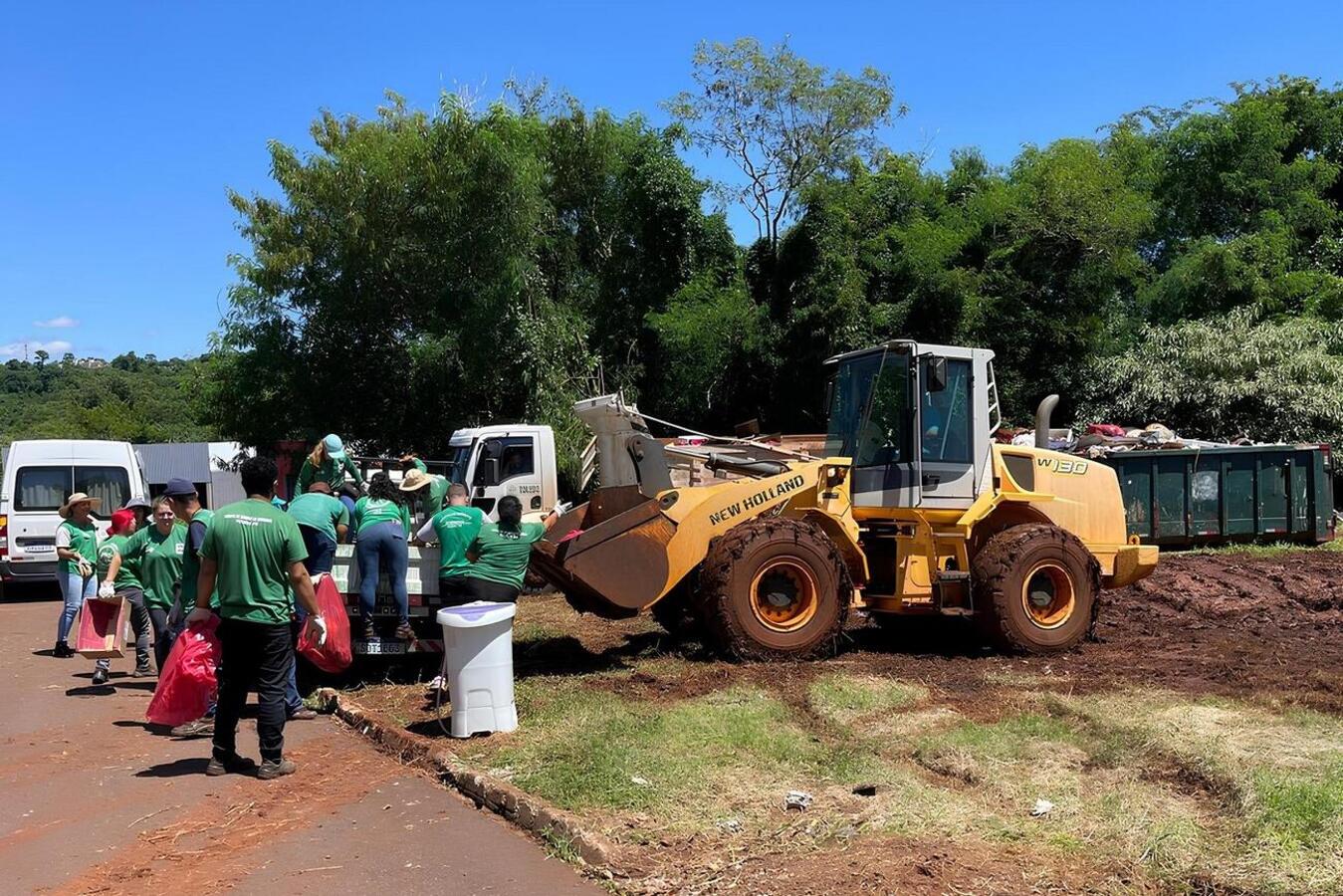 Ação itinerante realizada entre quinta e sexta-feira (25 e 26) da semana passada teve o objetivo de eliminar objetos que podem servir de criadouros para o Aedes aegypti