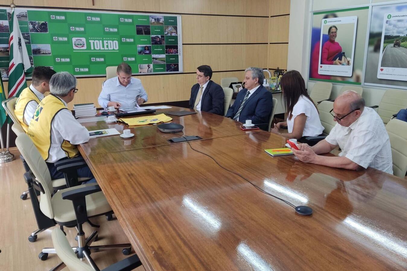 Lideranças religiosas visitam gestor municipal e apresentam ações voluntárias