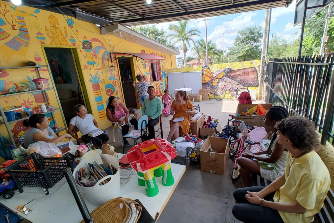 Realizado na tarde de sábado (6) na Embaixada Solidária, evento teve a presença de pessoas de várias origens, além de representantes de entidades e do poder público