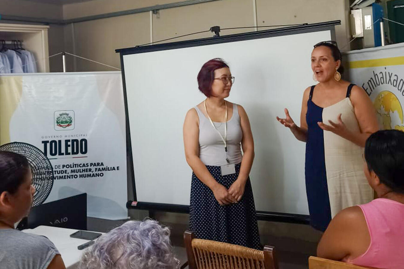Realizado na tarde de sábado (6) na Embaixada Solidária, evento teve a presença de pessoas de várias origens, além de representantes de entidades e do poder público
