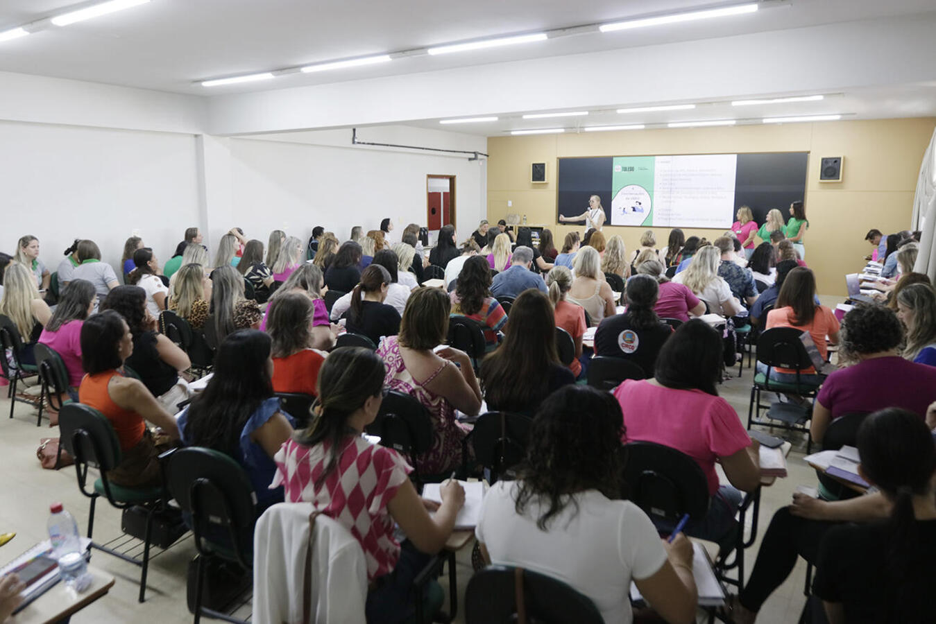 Diretores e coordenadores participaram nesta segunda-feira (29) de reunião que contou com a presença do prefeito e do secretário de Segurança e Mobilidade Urbana