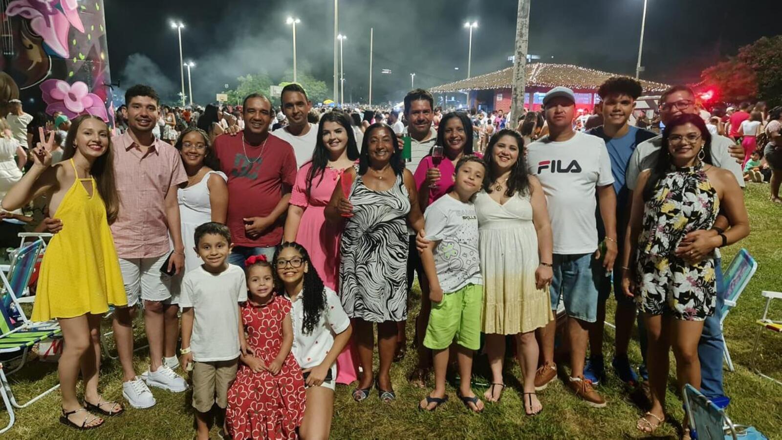 O Ano Novo de 2024 foi recebido com um show pirotécnico de 16 minutos no Parque Ecológico Diva Paim Barth e reuniu mais de 50 mil pessoas