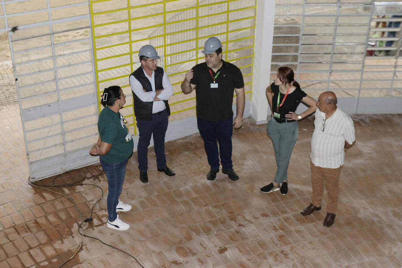 Representantes da Prefeitura e da UTFPR visitam obras da nova Usina do Conhecimento