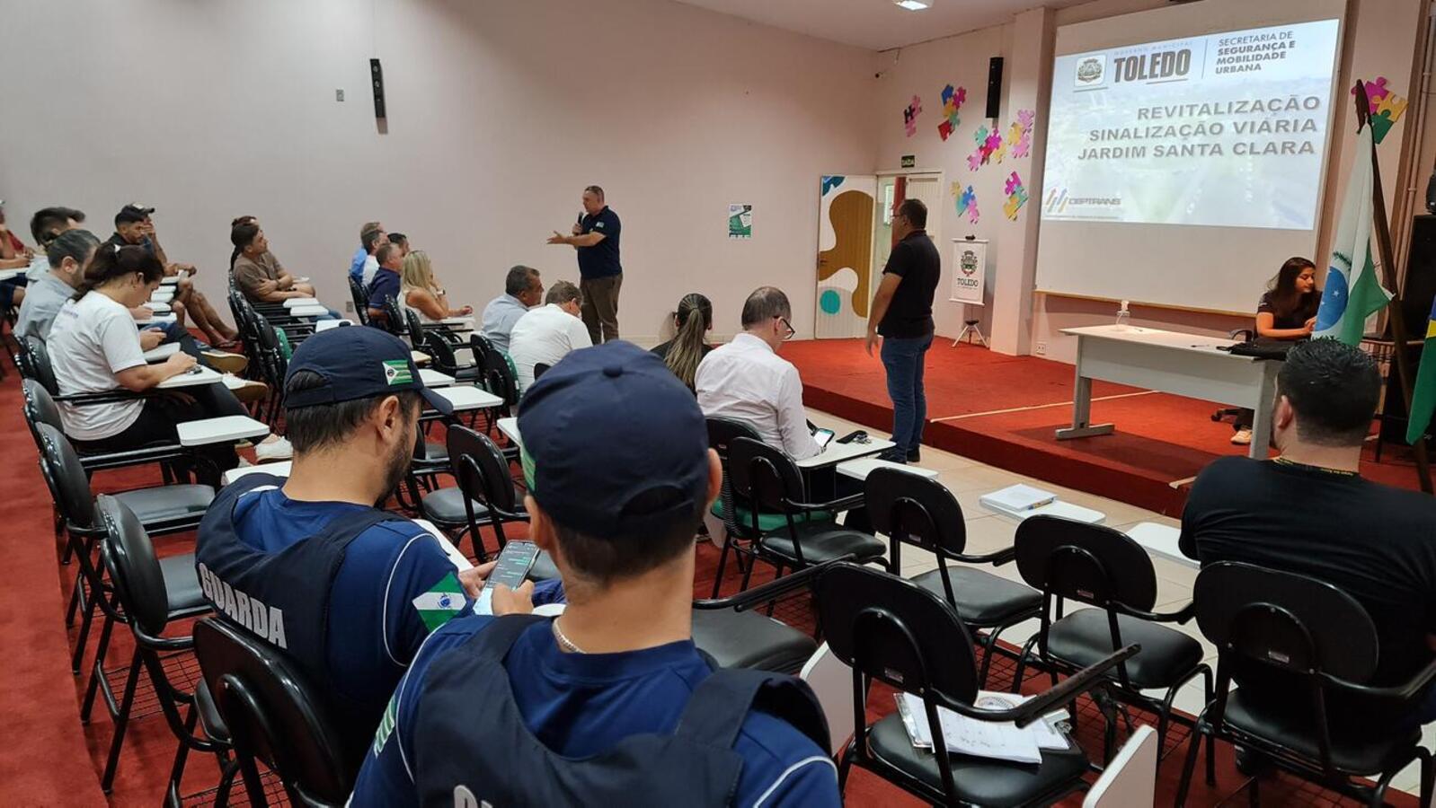 Aproximadamente R$700 mil serão investidos para urbanização de rua e revitalização do trânsito do Santa Clara IV e Pinheirinho