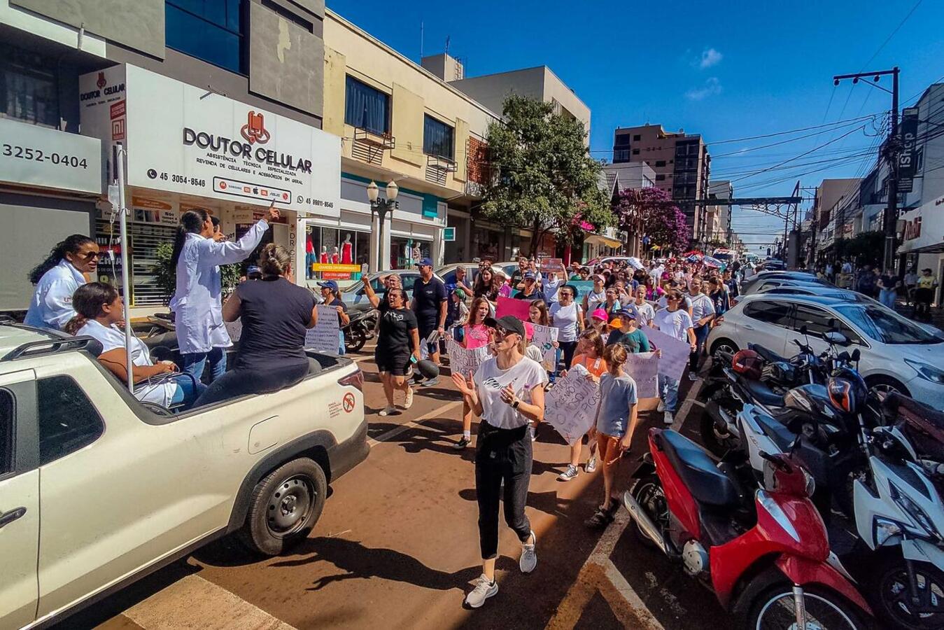 Prefeitura realiza mobilização para sensibilizar sobre o perigo da dengue