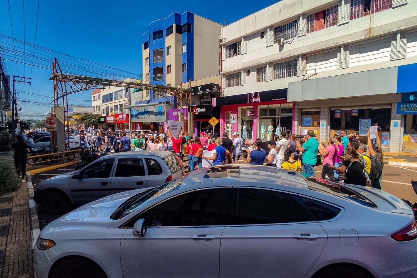 Prefeitura realiza mobilização para sensibilizar sobre o perigo da dengue