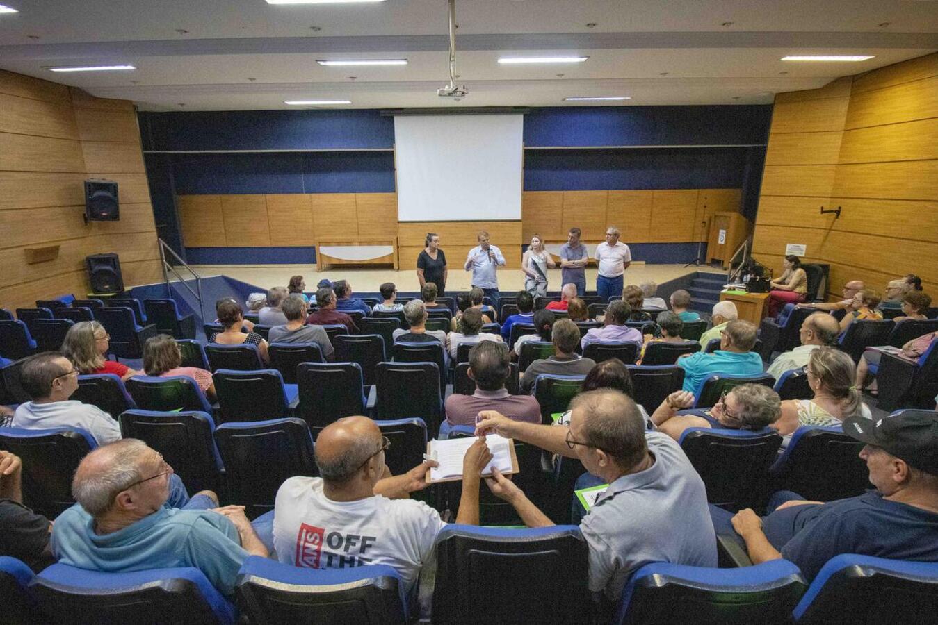 Presidentes dos 36 grupos e associações de idosos participaram da reunião do Idoso em Movimento no Auditório Acary de Oliveira