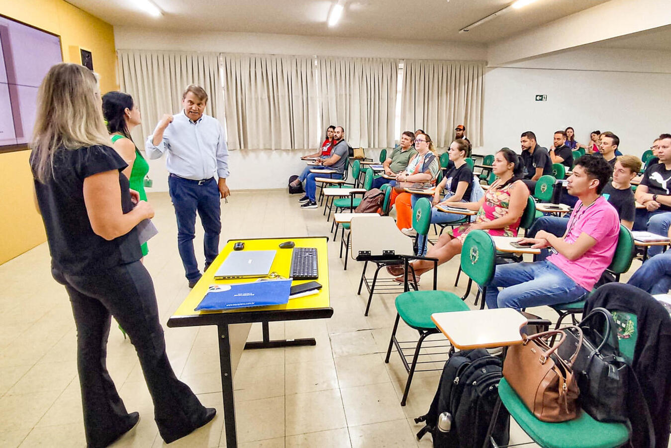 Escola de Governo promove curso sobre fiscalização e gestão de contratos