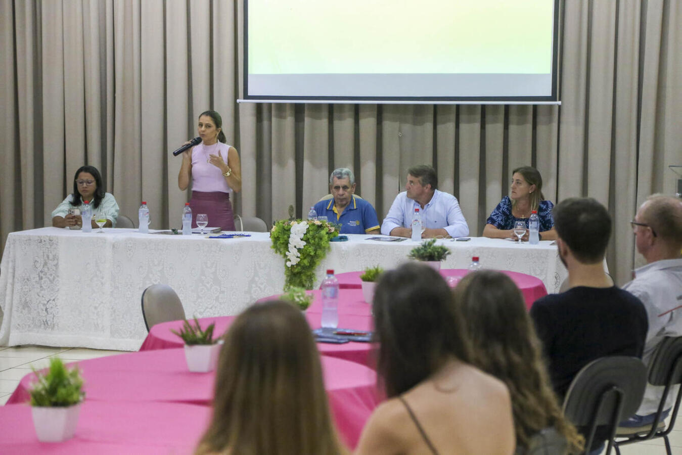 O intuito era apresentar as ações realizadas pela Secretaria de Saúde com o intuito de diminuir os impactos da dengue