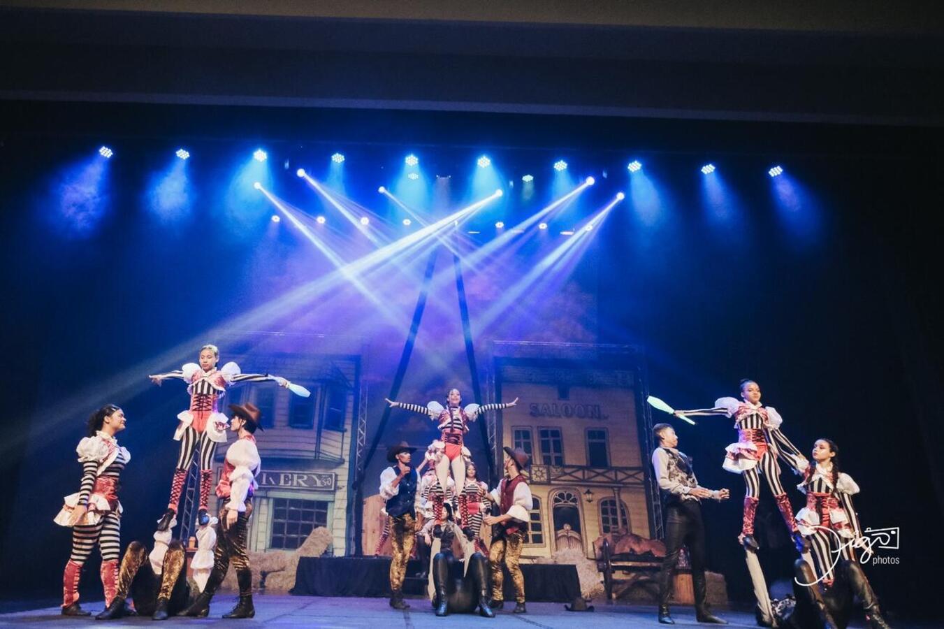 O Cabaré será a partir das 20h no Circo da Alegria, anexo à Escola Municipal Anita Garibaldi. No Circo da Magia, a apresentação será para os alunos da Escola Waldyr Luiz Becker