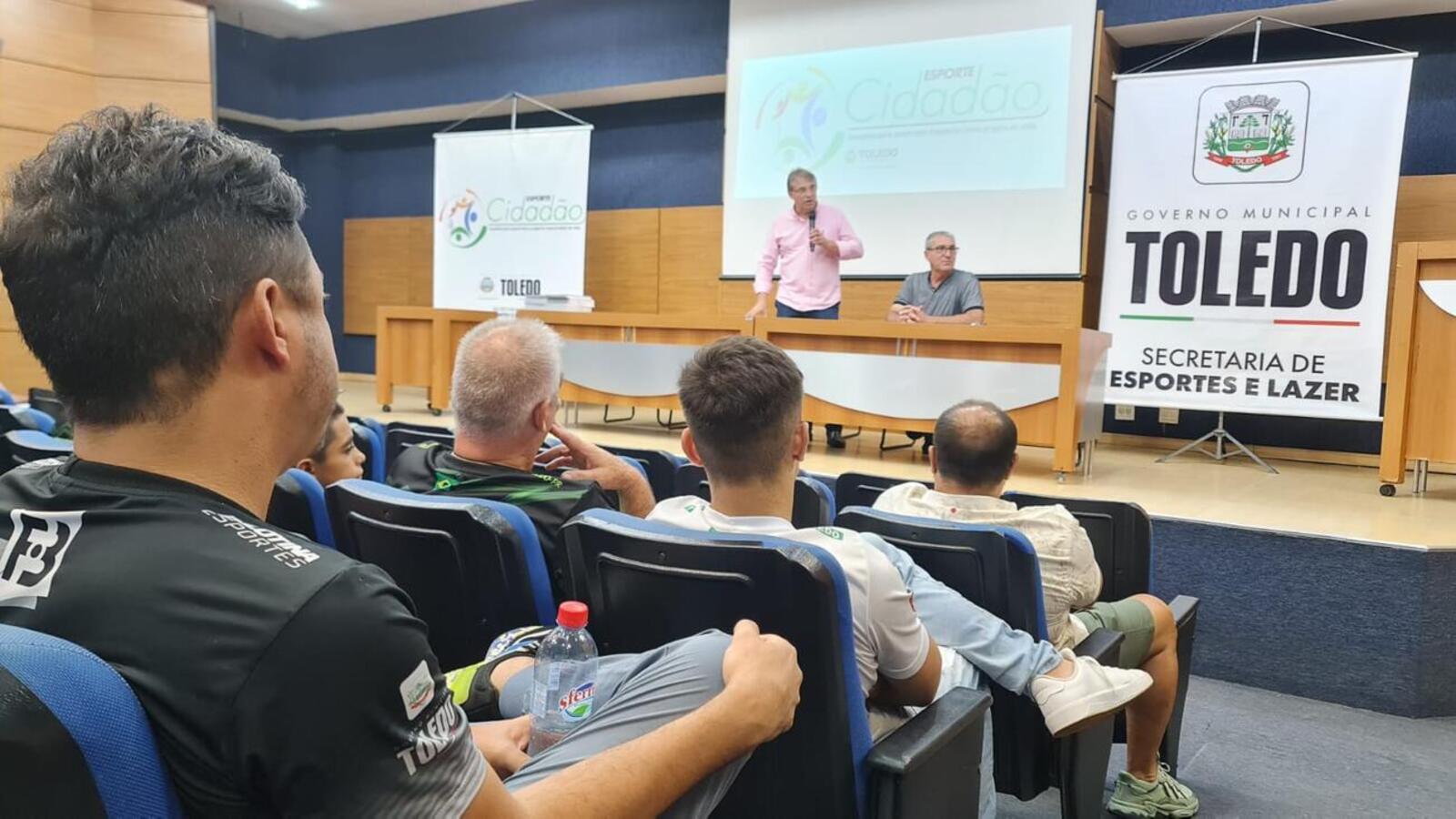 Os termos de cooperação entre município e associações foram assinados, garantindo o incentivo de mais de R$583 mil nas modalidades esportivas