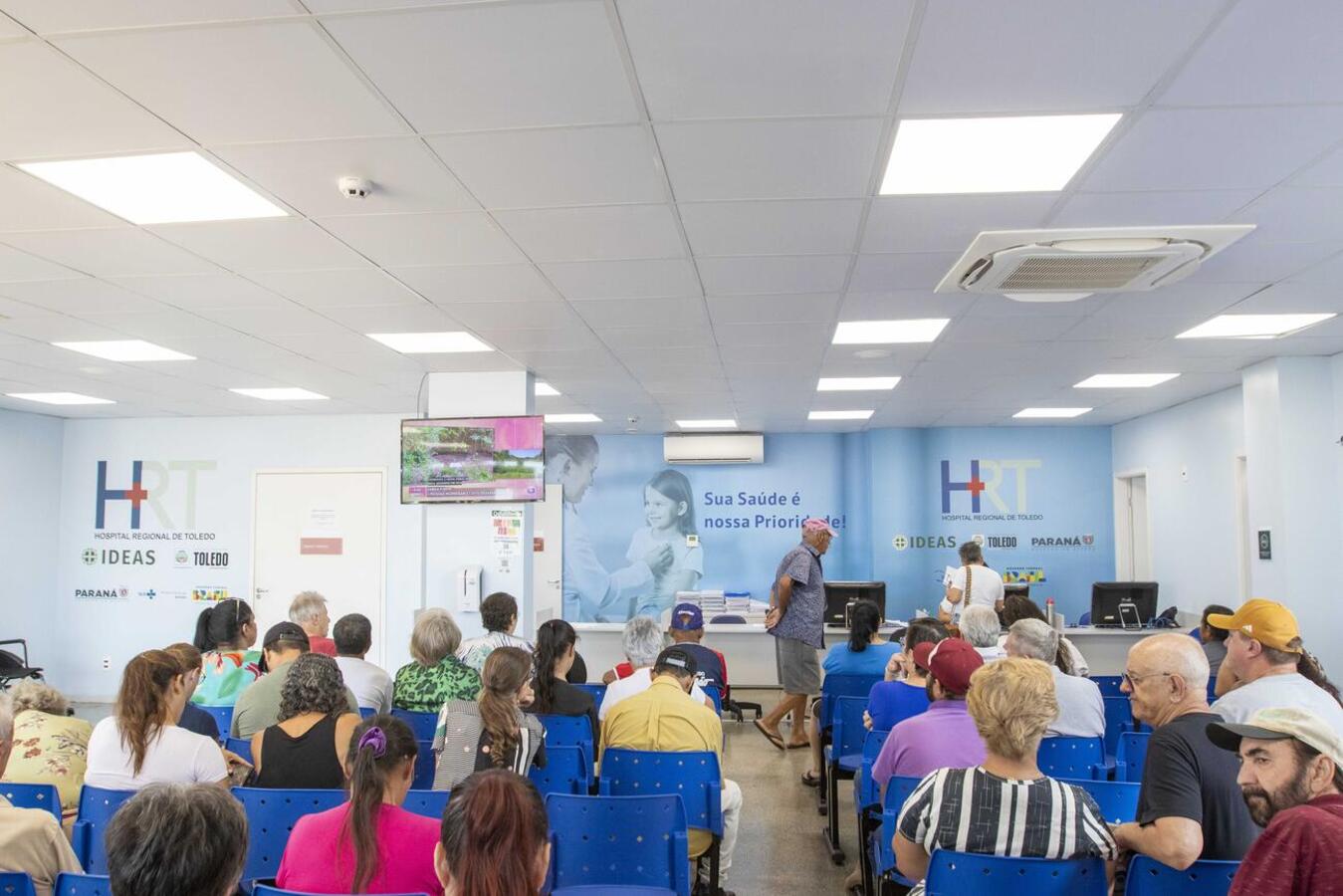 Comitiva da Prefeitura de Toledo visita Hospital Regional