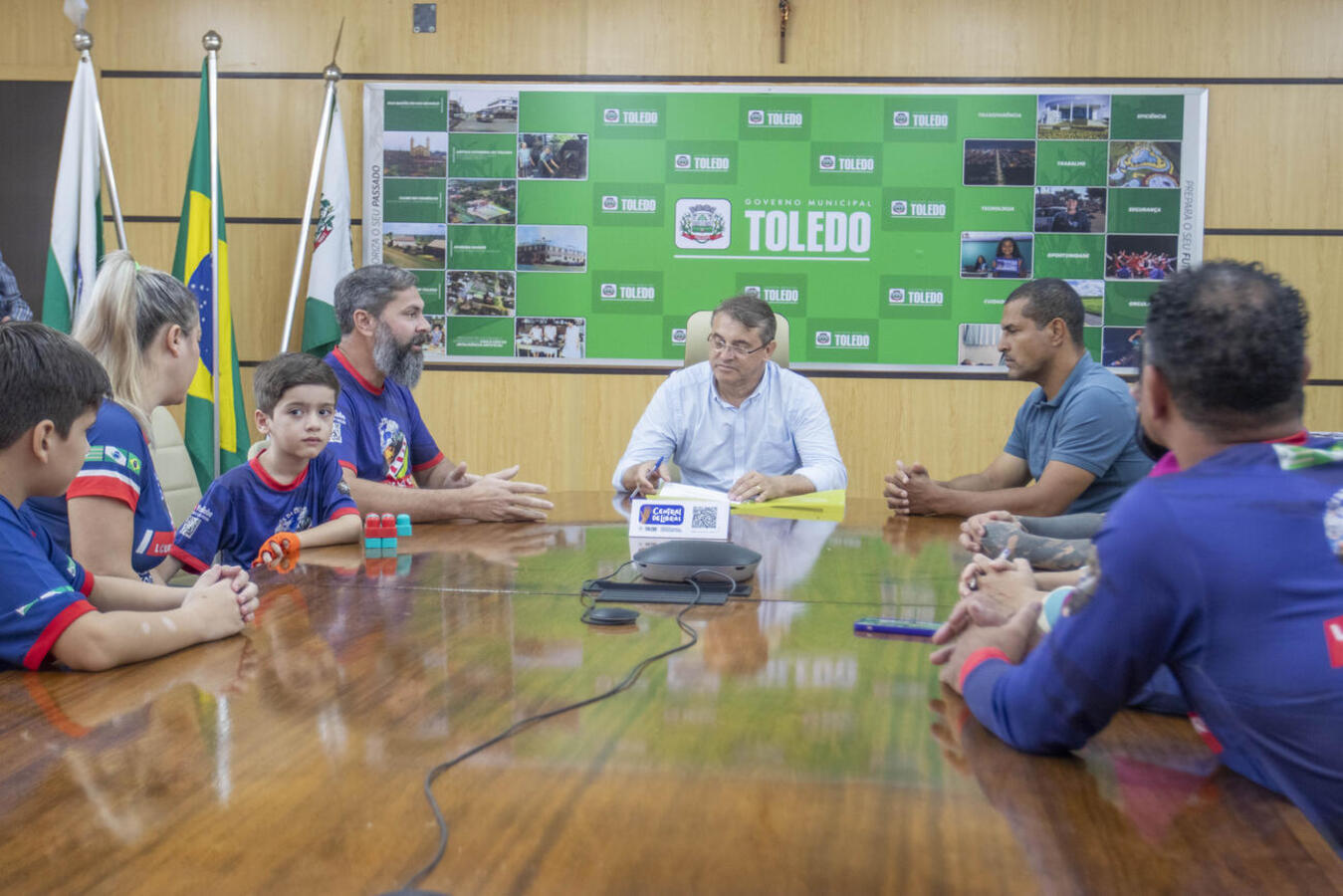 Com a presença de integrantes da entidade, lei que estabelece tal condição foi sancionada na tarde desta quarta (24) na Sala de Reuniões do Gabinete do Prefeito