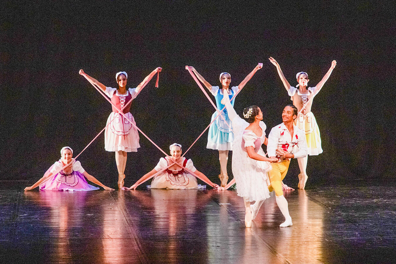 Melhores do 9º Toledo em Dança são reconhecidos em entrega de premiação