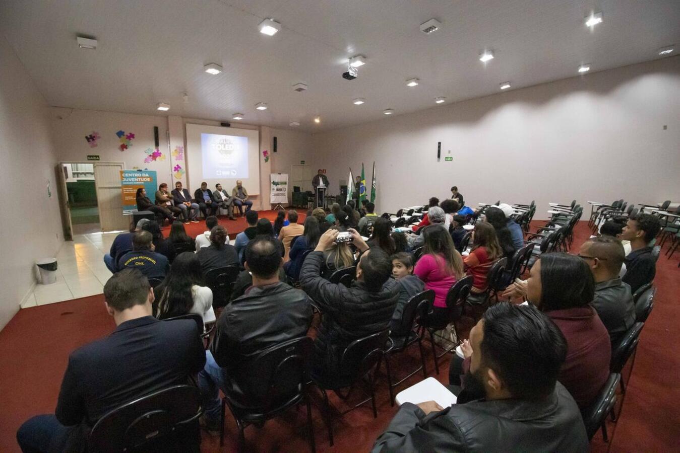 A formação aconteceu por intermédio da Secretaria de Estado do Trabalho, Qualificação e Renda (SETR)