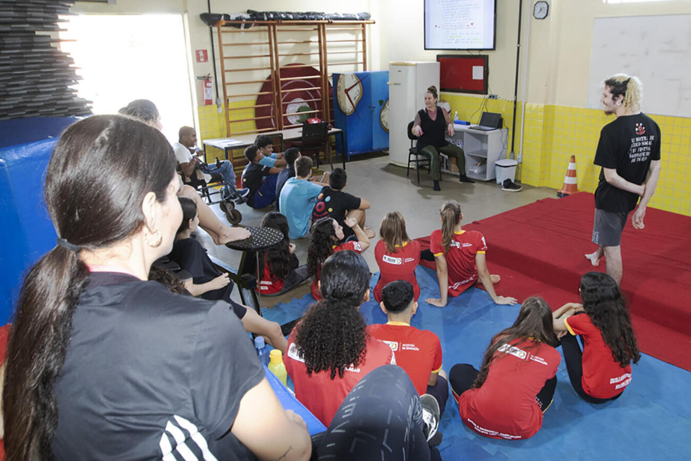 Proposta é mostrar a função social do circo, além de conteúdo para planejamento pedagógico aos possíveis futuros instrutores
