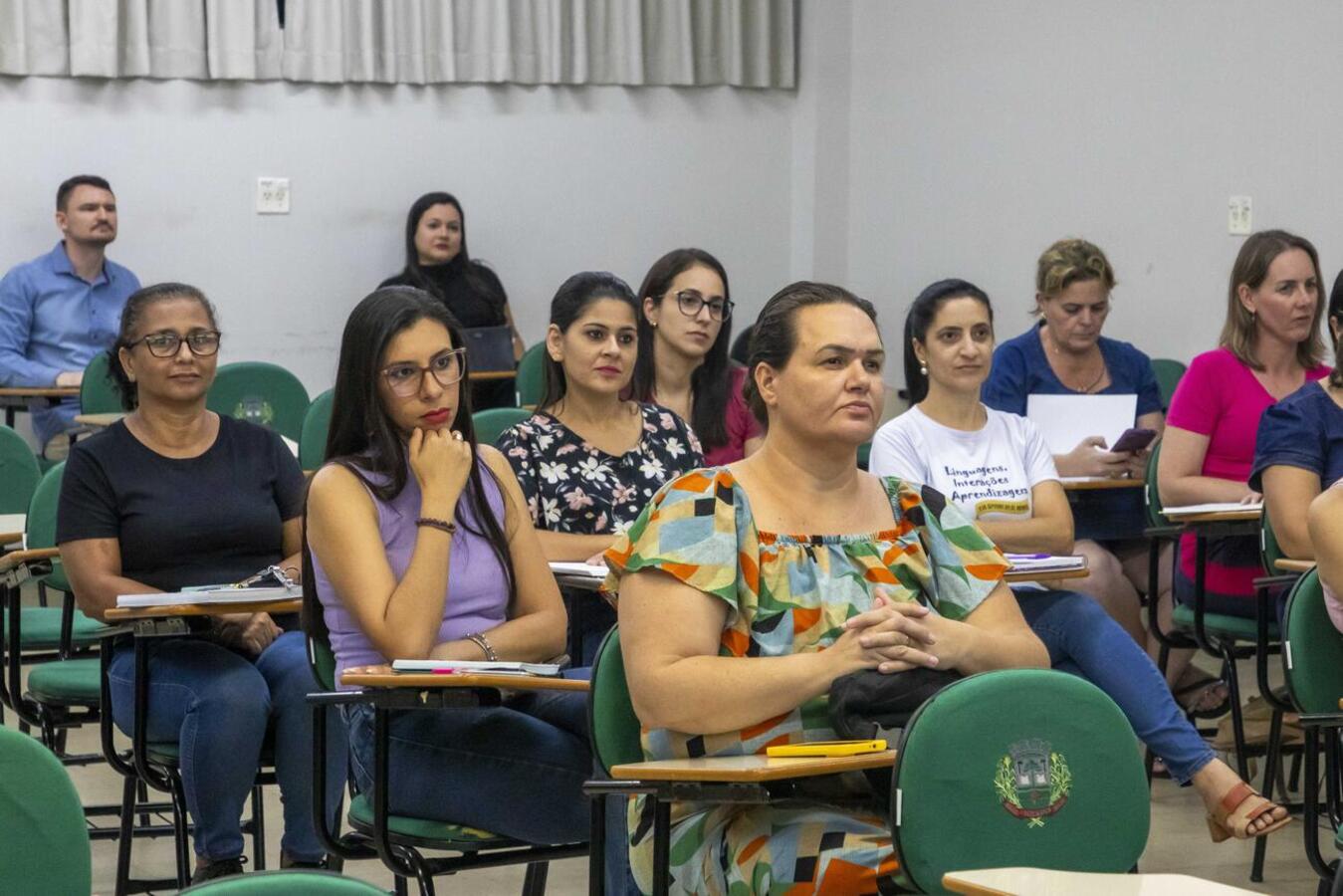 Ao todo, 40 diretores, coordenadores e professores que atuam na rede municipal de educação fazem parte da primeira turma