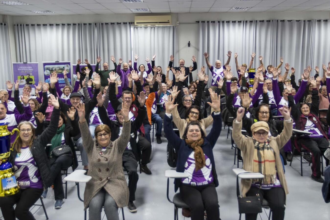 Cerimônia de premiação aconteceu na manhã desta segunda-feira (27) no auditório da Prati & Donaduzzi