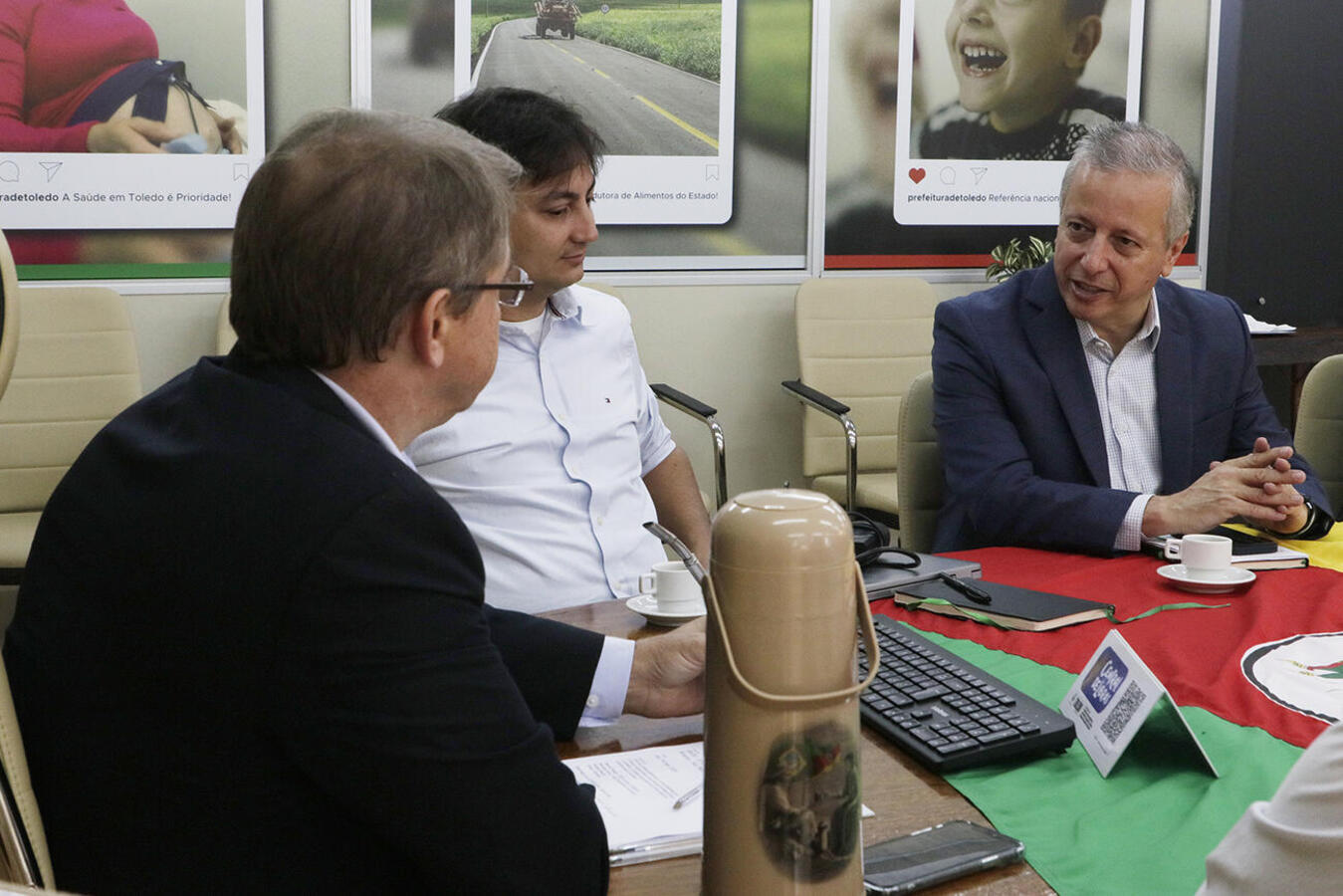 Executivos de controladora do consórcio que cuida da iluminação pública foram recebidos na Sala de Reuniões do Gabinete do Prefeito na manhã desta quinta (16)
