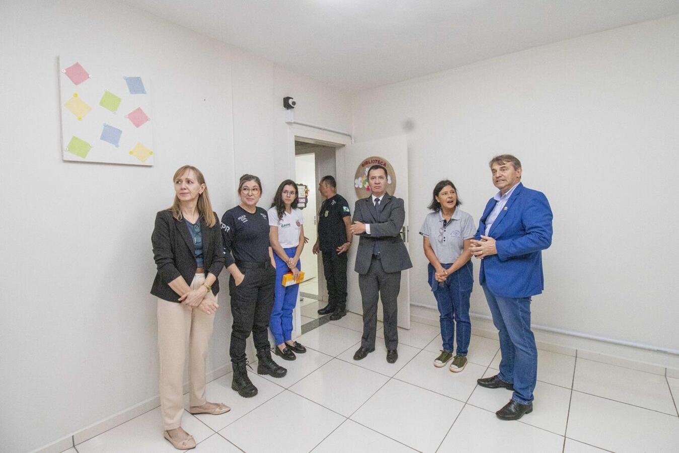 A inauguração da reforma e ampliação em instituição de ensino no distrito de Novo Sobradinho aconteceu na manhã desta quarta-feira (12)