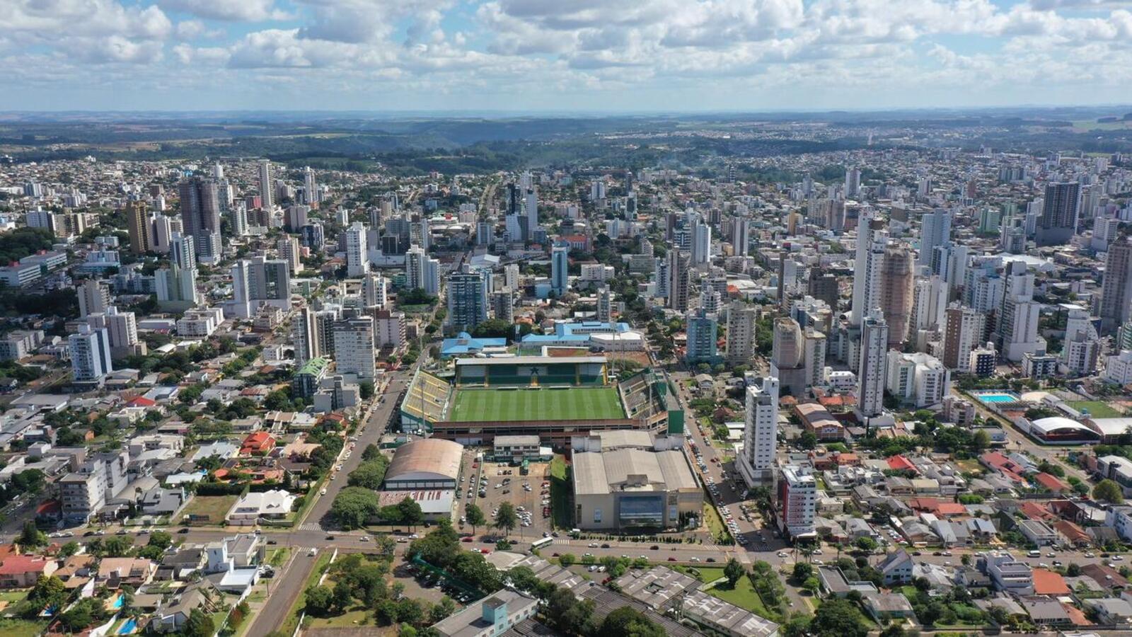 Representantes do Executivo, do Legislativo e da sociedade civil de Toledo partem em comitiva nesta terça-feira (25) com destino ao município catarinense