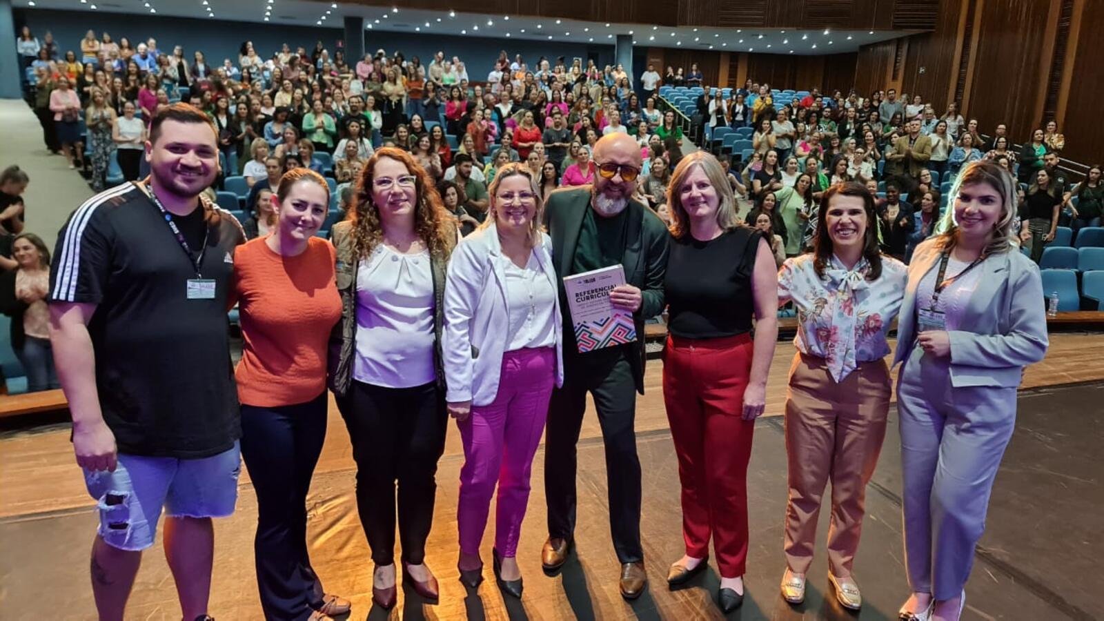 O Seminário de Educação para Professores teve como tema a “Sustentabilidade na Prática Pedagógica: o cuidado de si, do outro e do planeta”