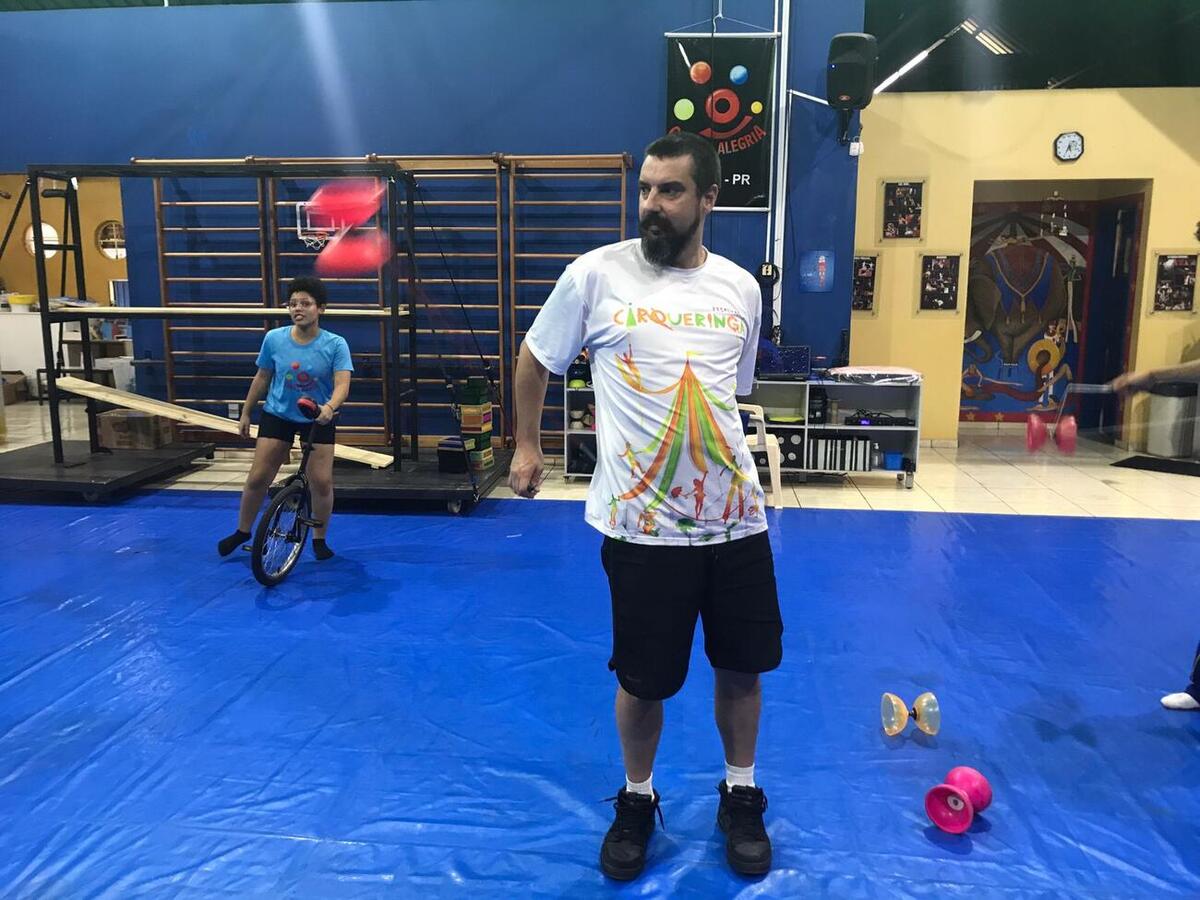 Os treinos com o artista Aires Coutinho seguem até esta sexta-feira (21) a partir das 13h15 no picadeiro do projeto