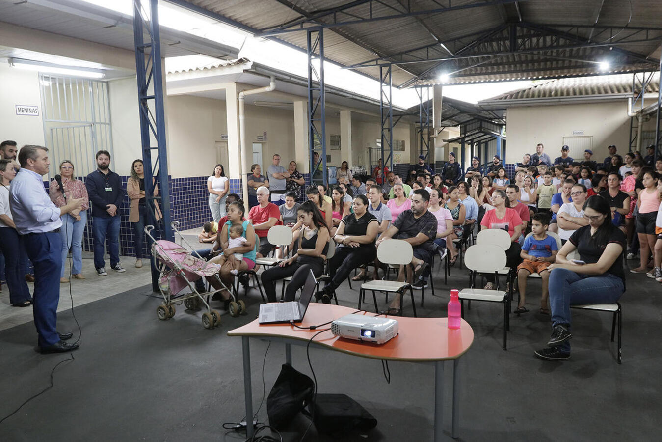 Detalhes sobre tecnologia com reconhecimento facial foram apresentados hoje (20) a pais e responsáveis de alunos da escola, que aprovaram a implementação da novidade