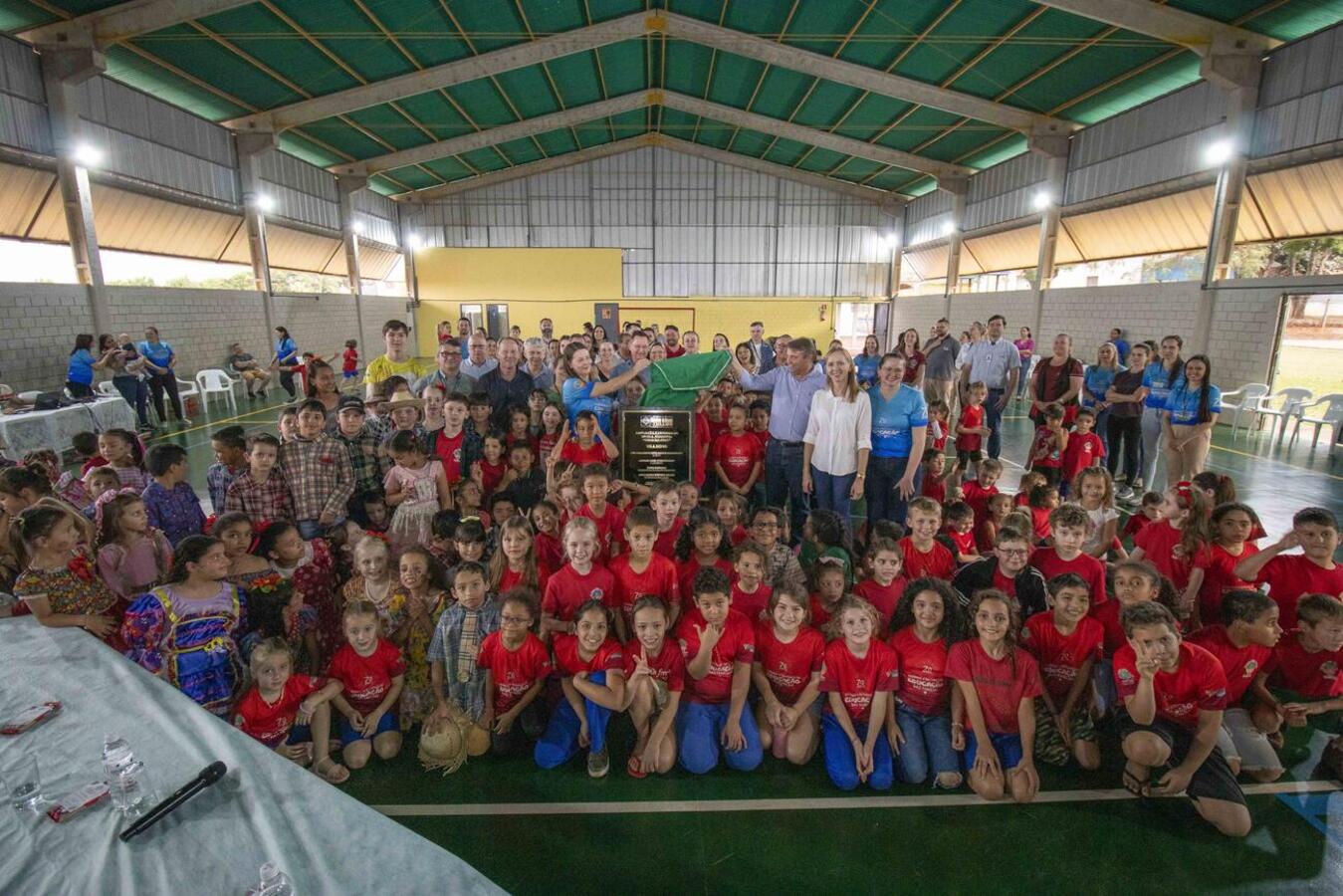 Comunidade do distrito marcou presença na solenidade realizada na tarde de 5 de julho (sexta-feira); obras receberam investimento de R$ 473.248,99